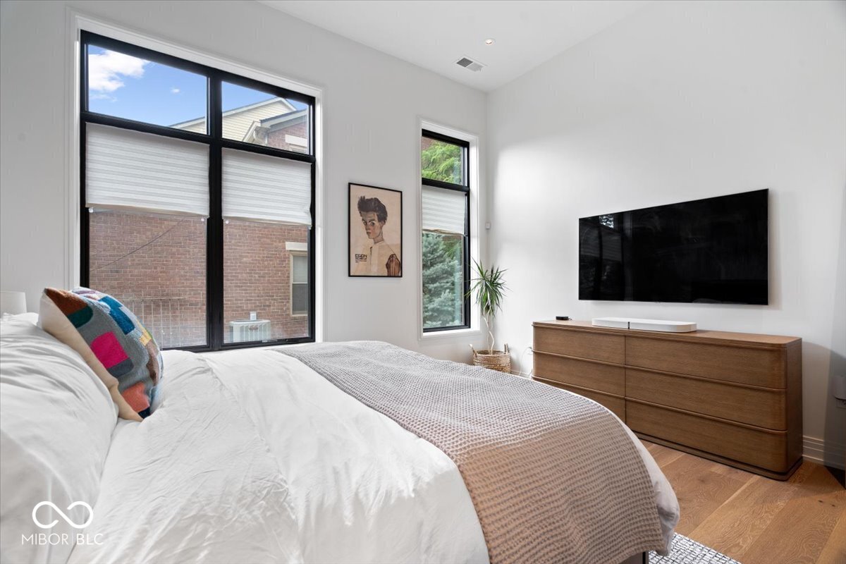 855 N East Street N Unit: 104-B
