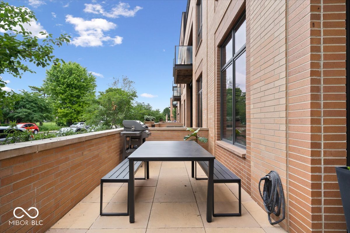 855 N East Street N Unit: 104-B