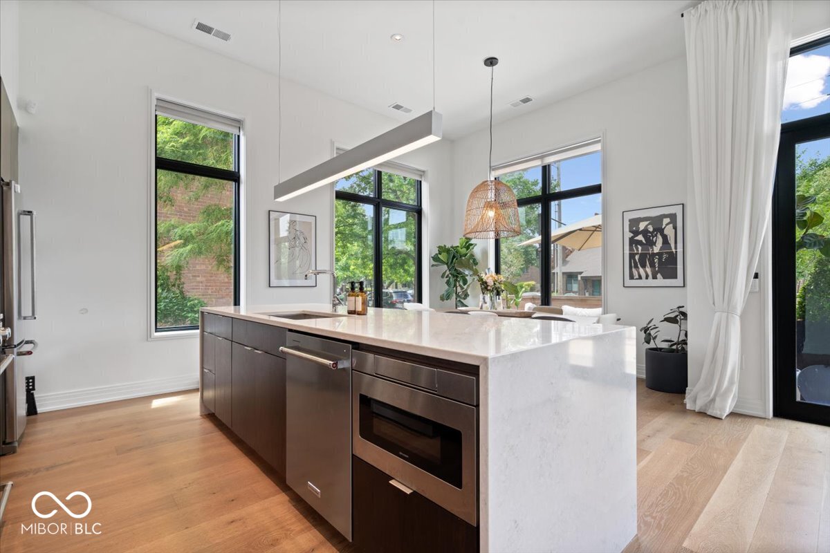 855 N East Street N Unit: 104-B