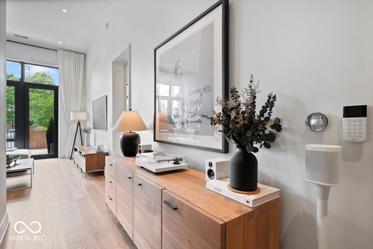 855 N East Street N Unit: 104-B