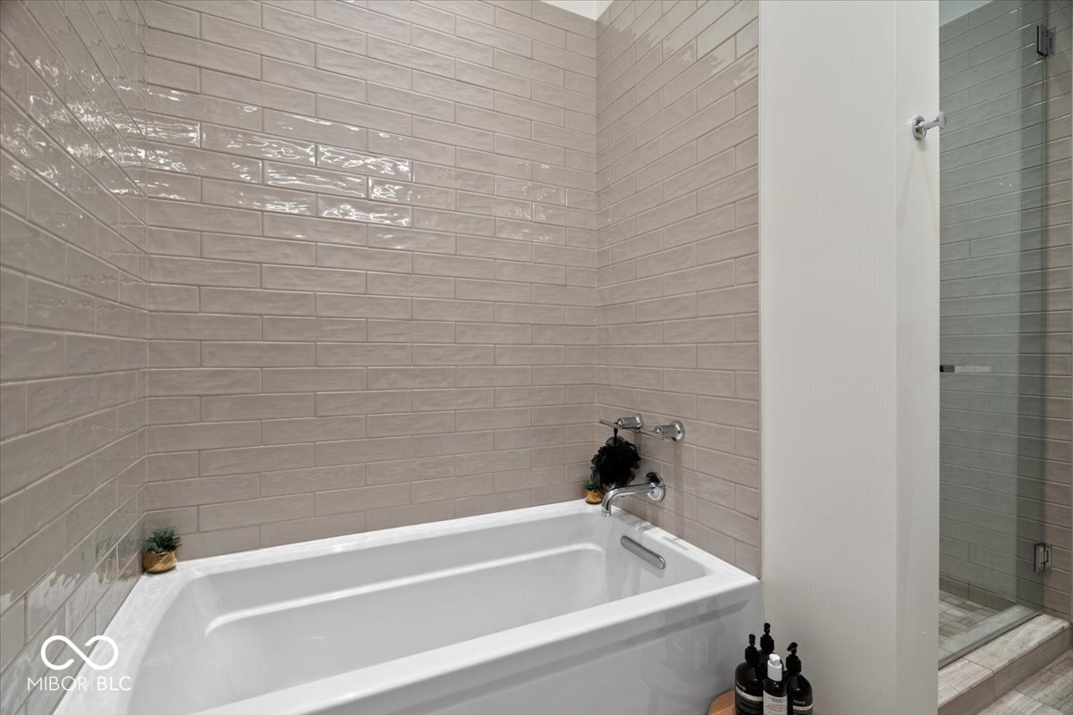 855 N East Street N Unit: 104-B