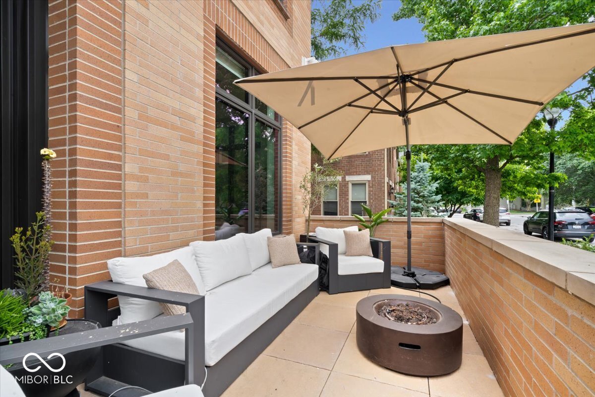 855 N East Street N Unit: 104-B