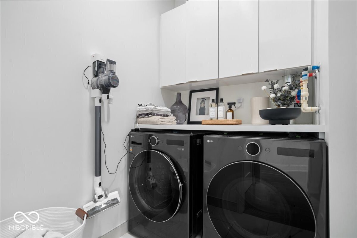 855 N East Street N Unit: 104-B