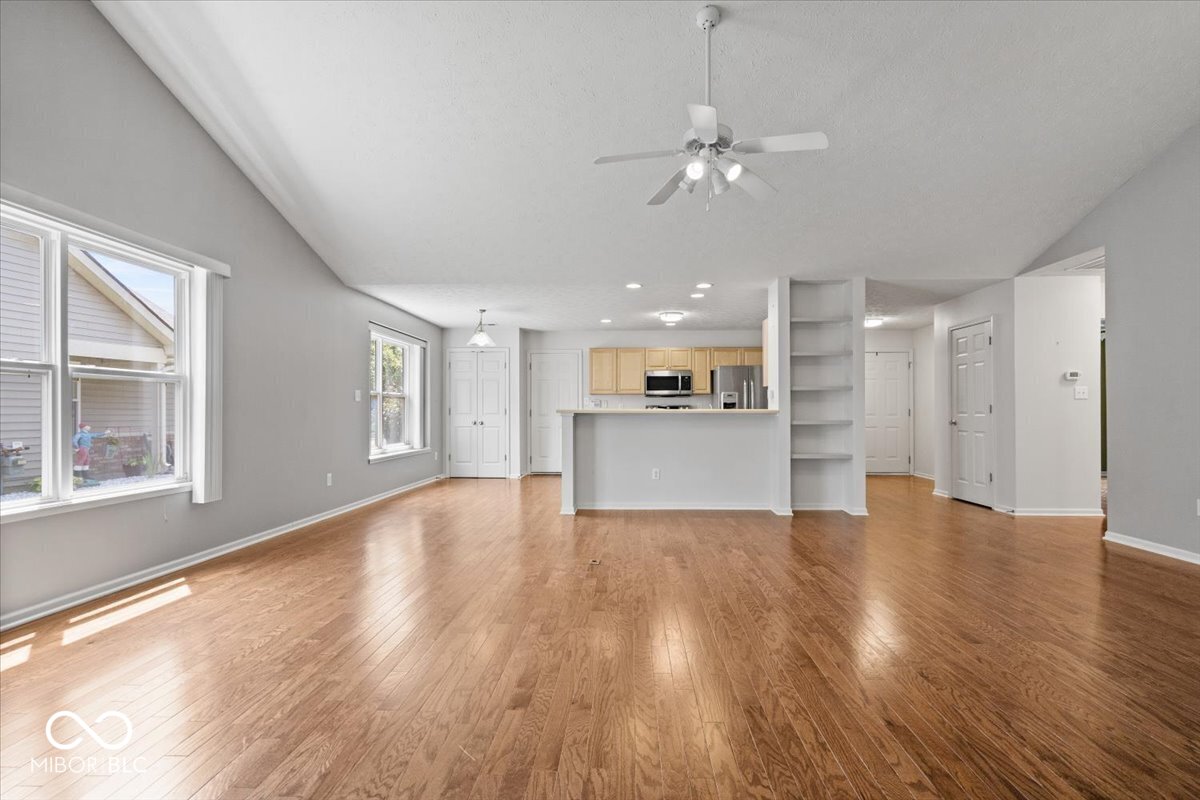 6522 E Walton Drive