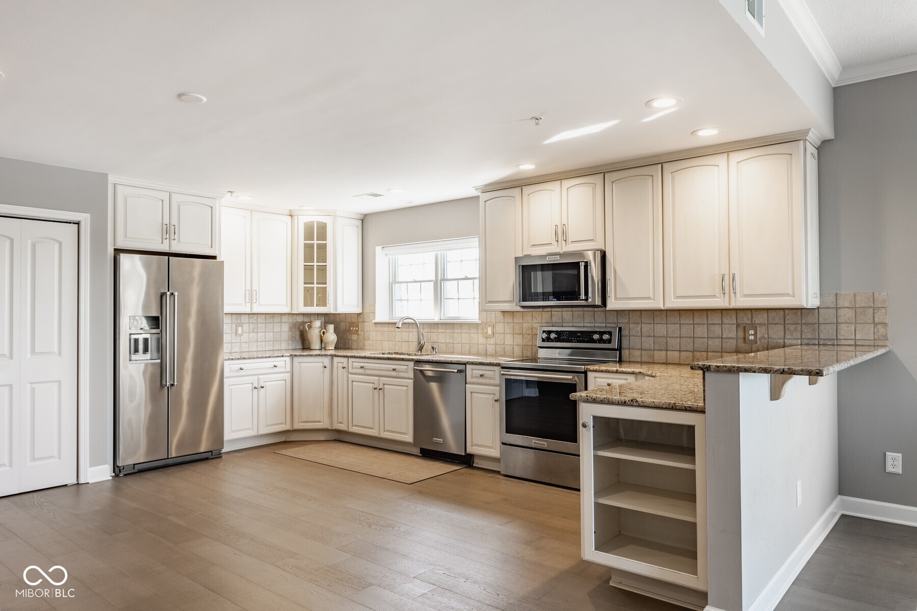 6650 Page Boulevard Unit: 402