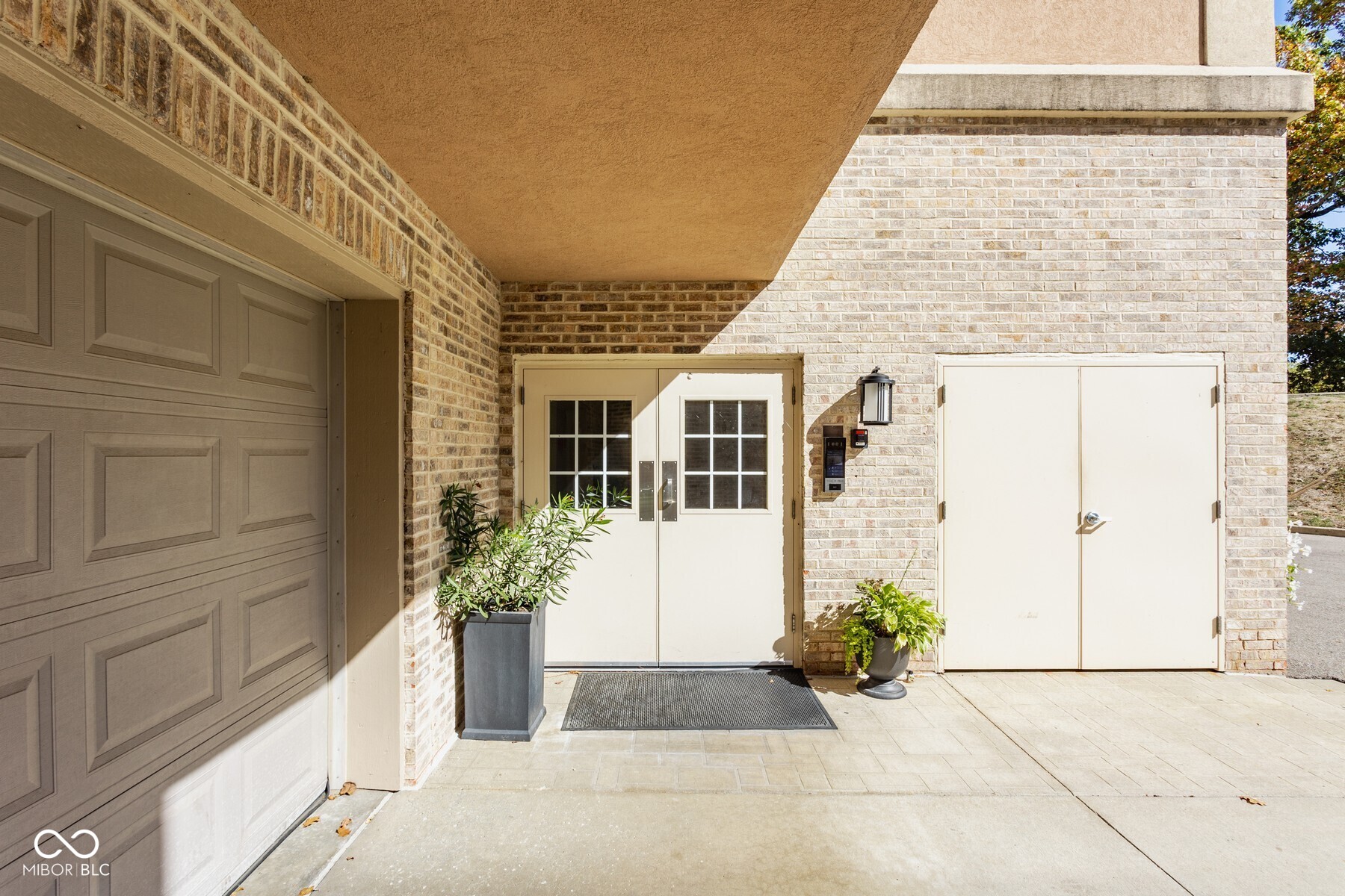 6650 Page Boulevard Unit: 402