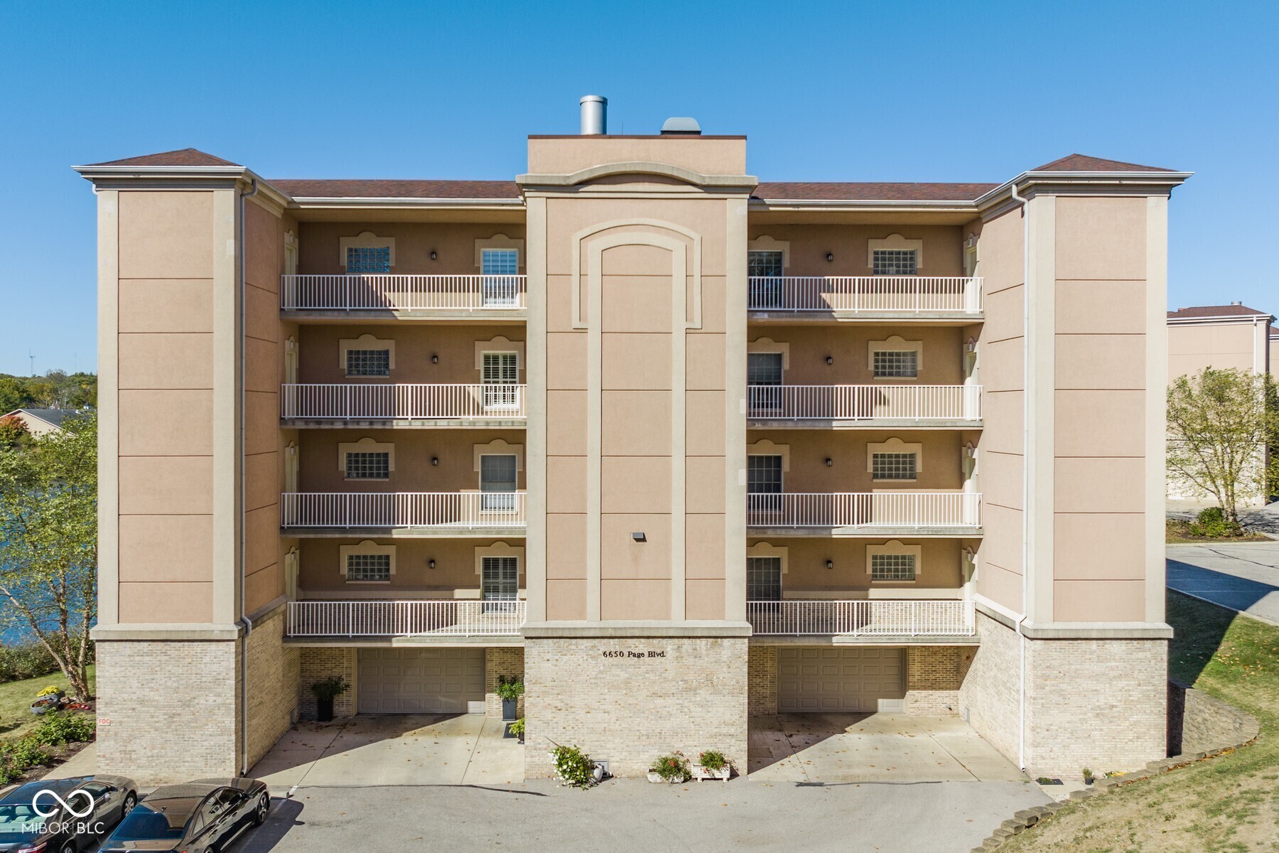 6650 Page Boulevard Unit: 402