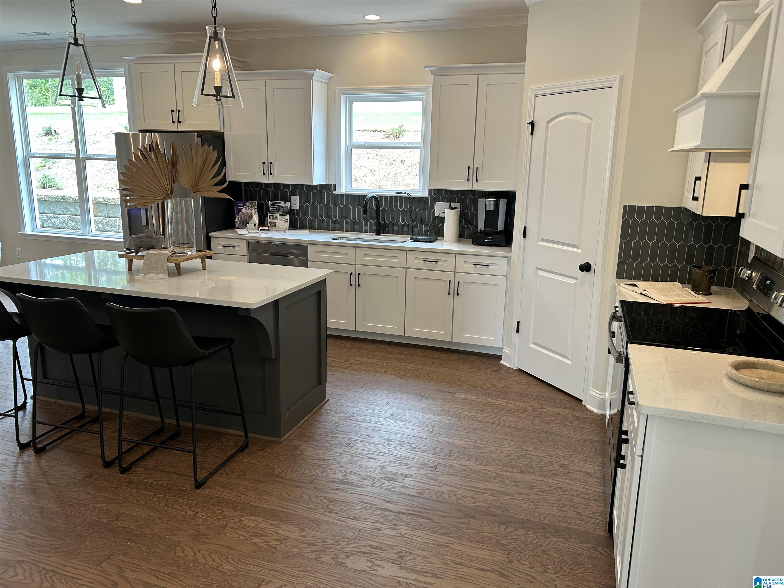 224 MAYFAIR PARK