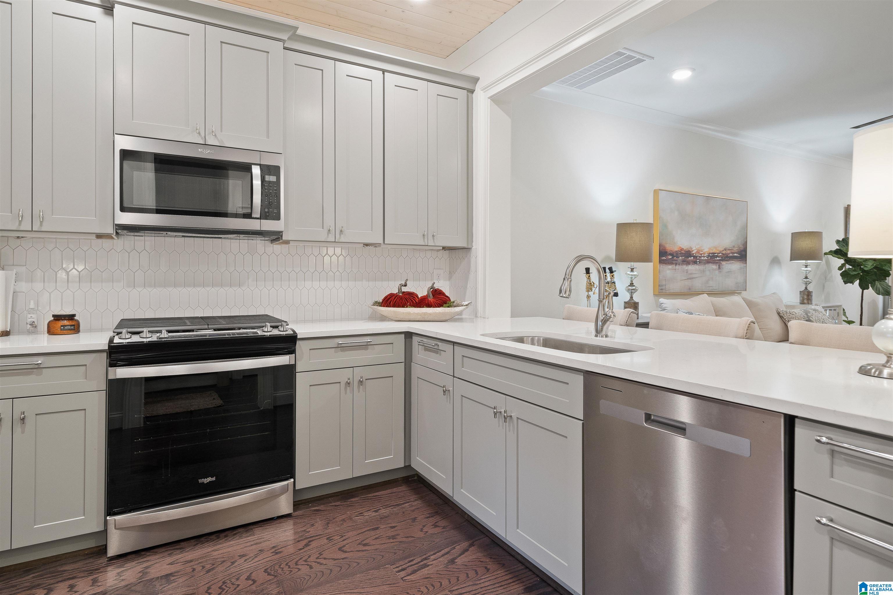 3013 VESTAVIA TERRACE DRIVE