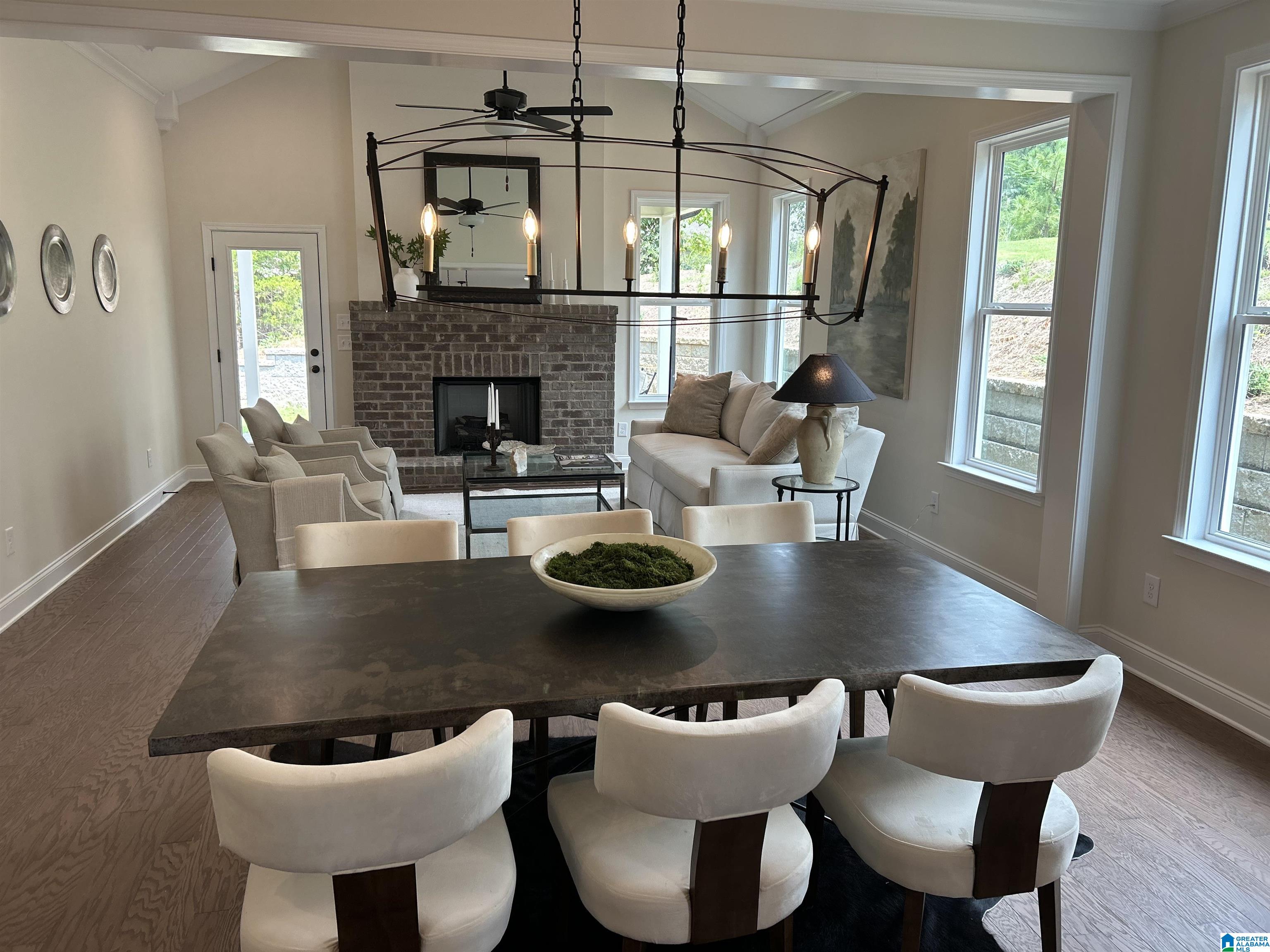 205 MAYFAIR PARK