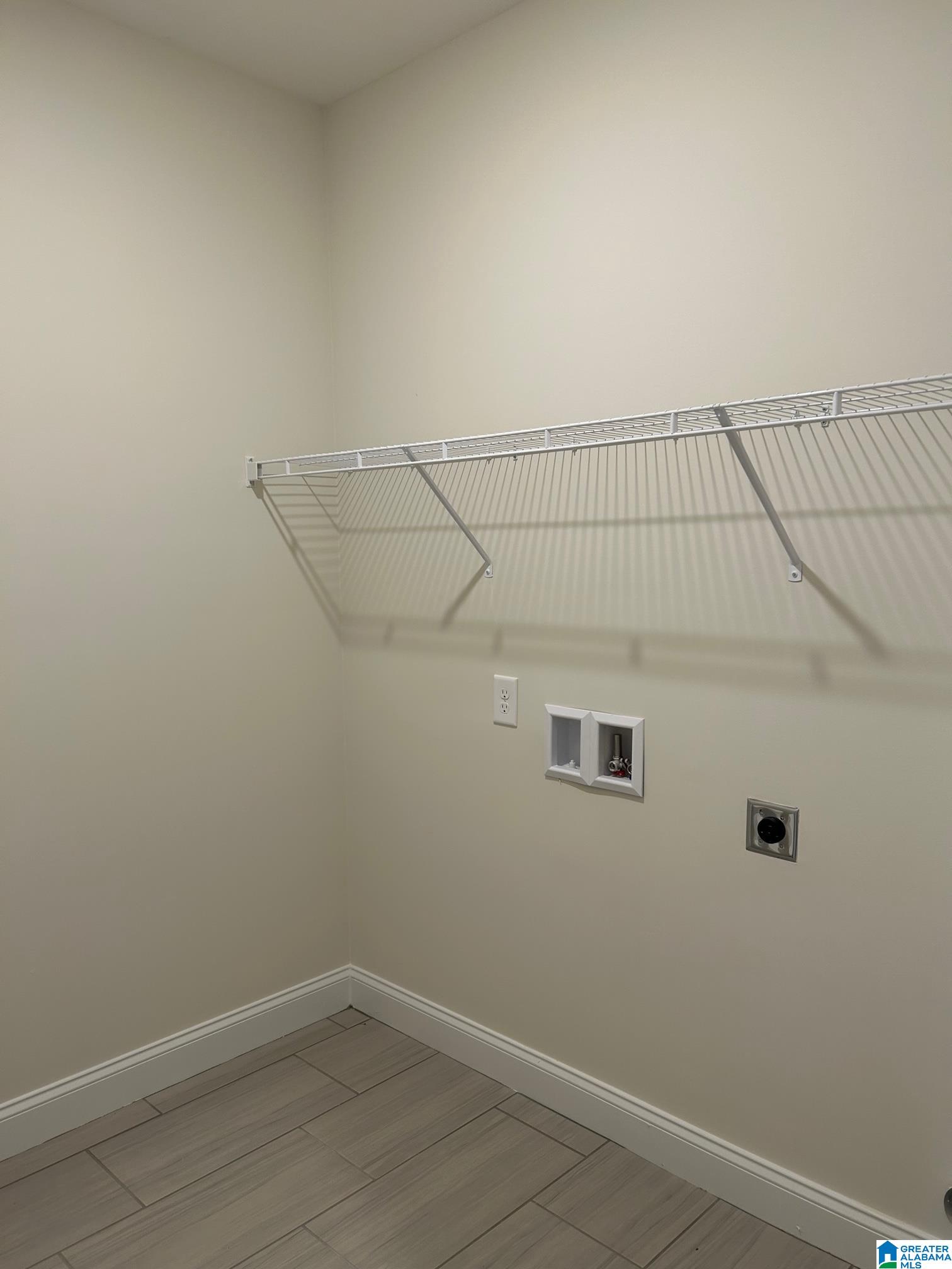 205 MAYFAIR PARK