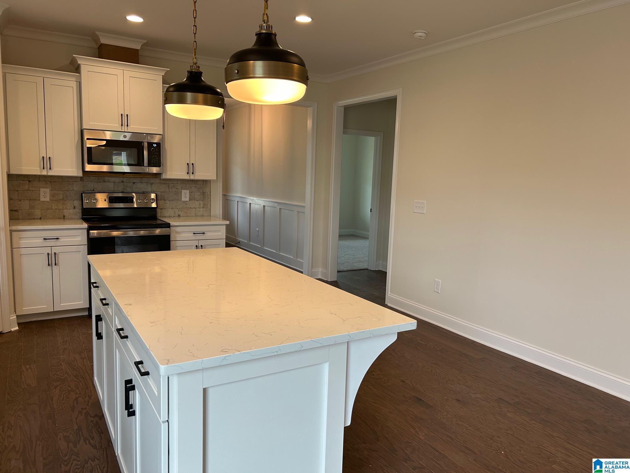205 MAYFAIR PARK
