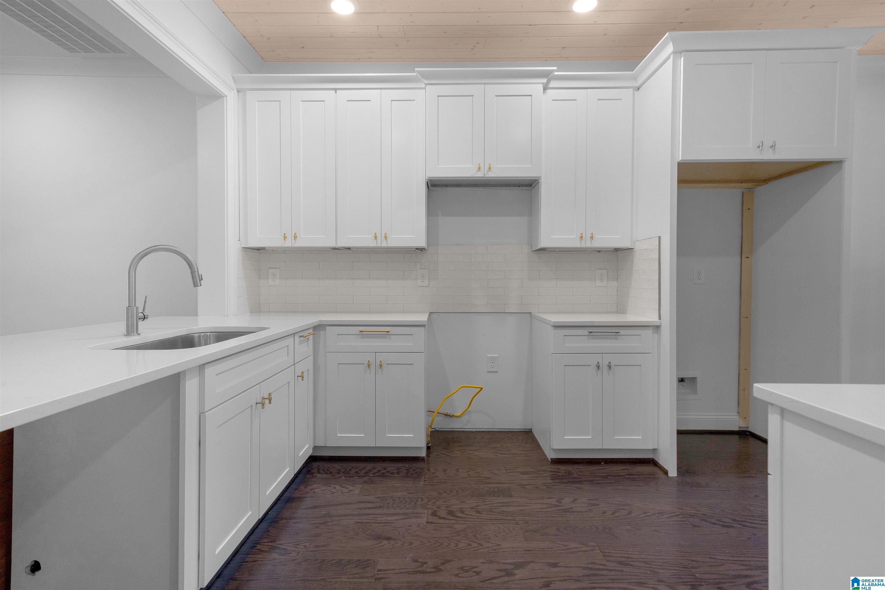 3017 VESTAVIA TERRACE DRIVE