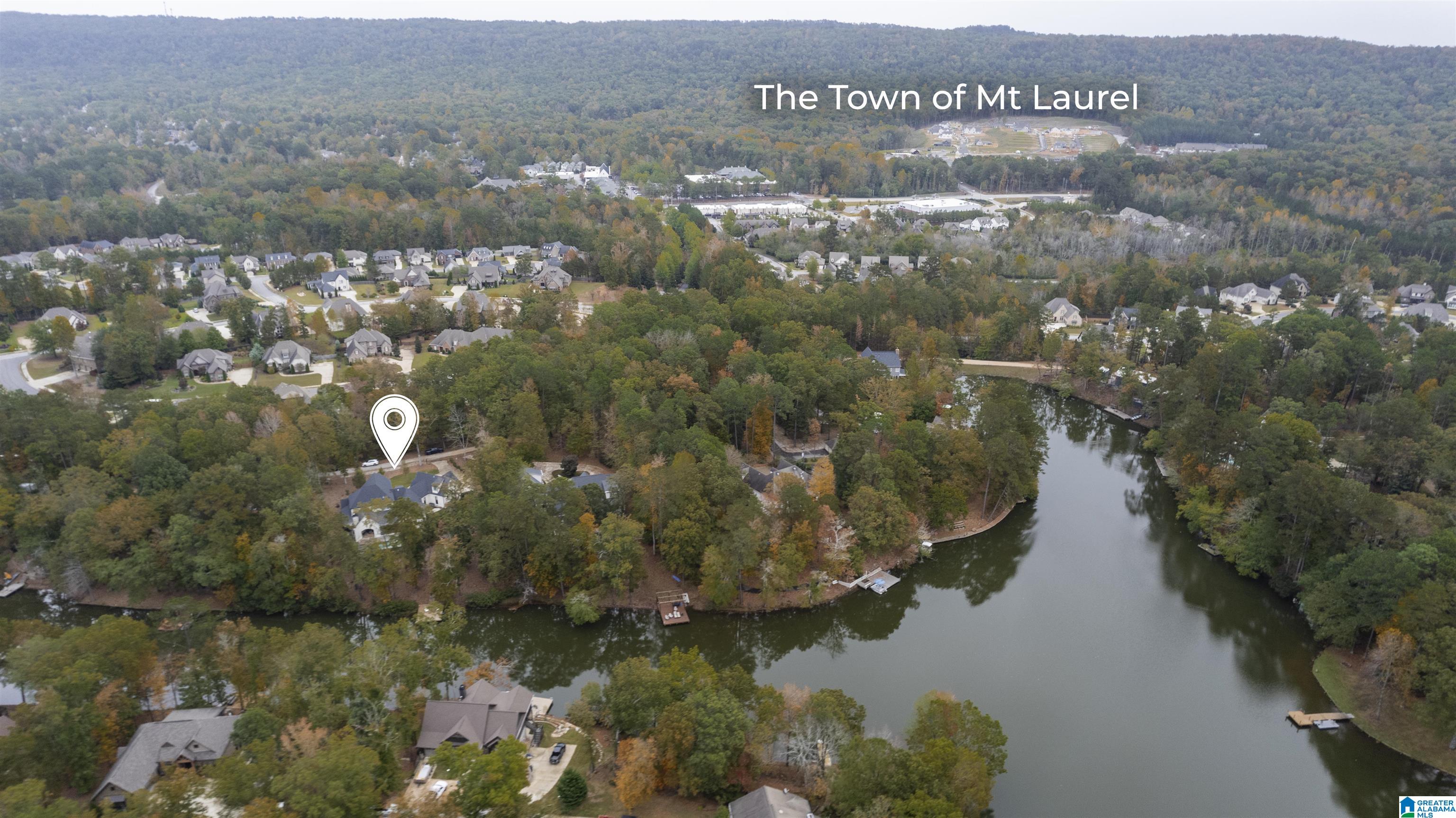 4313 LAKESHORE COVE
