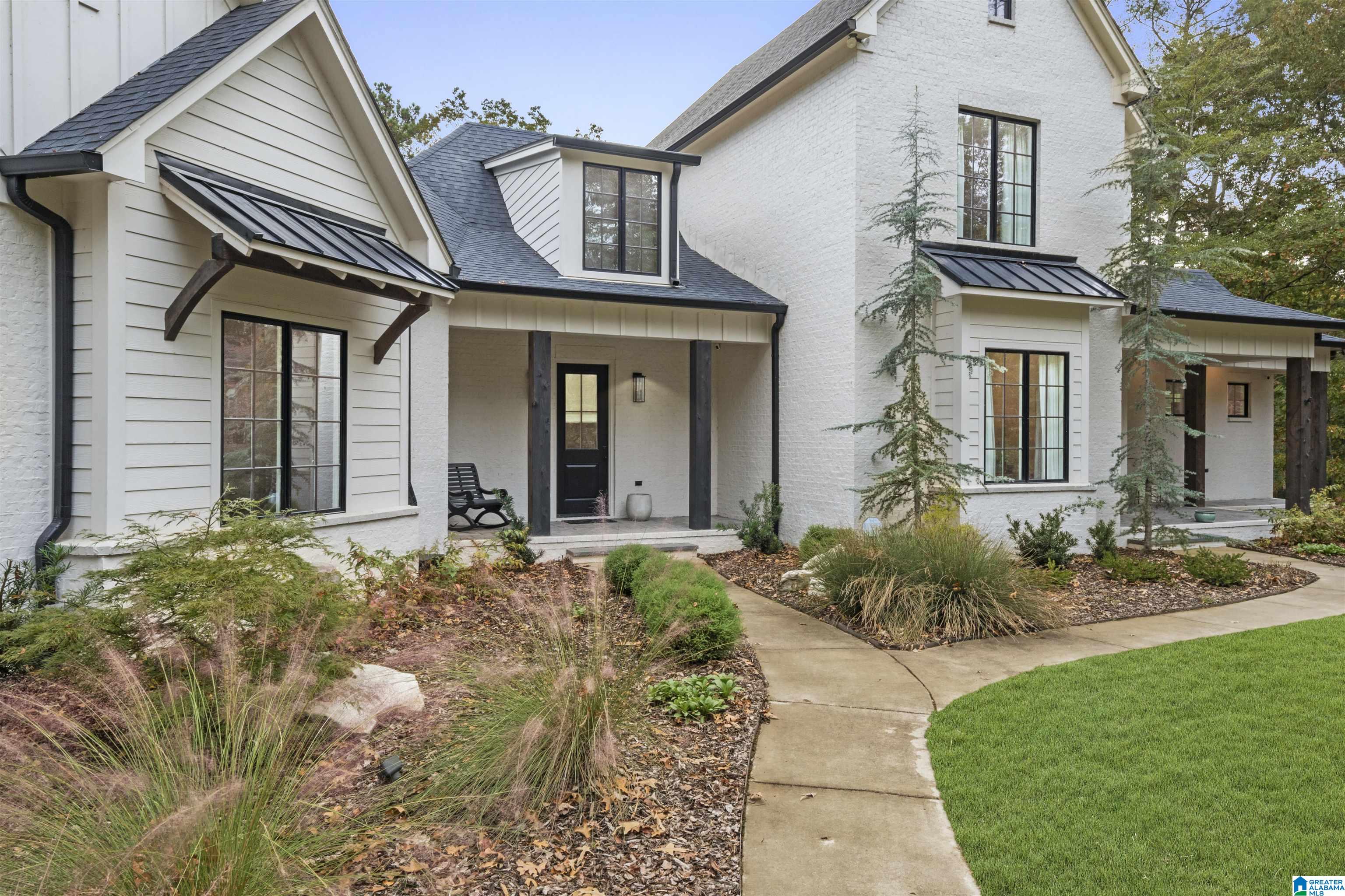 4313 LAKESHORE COVE