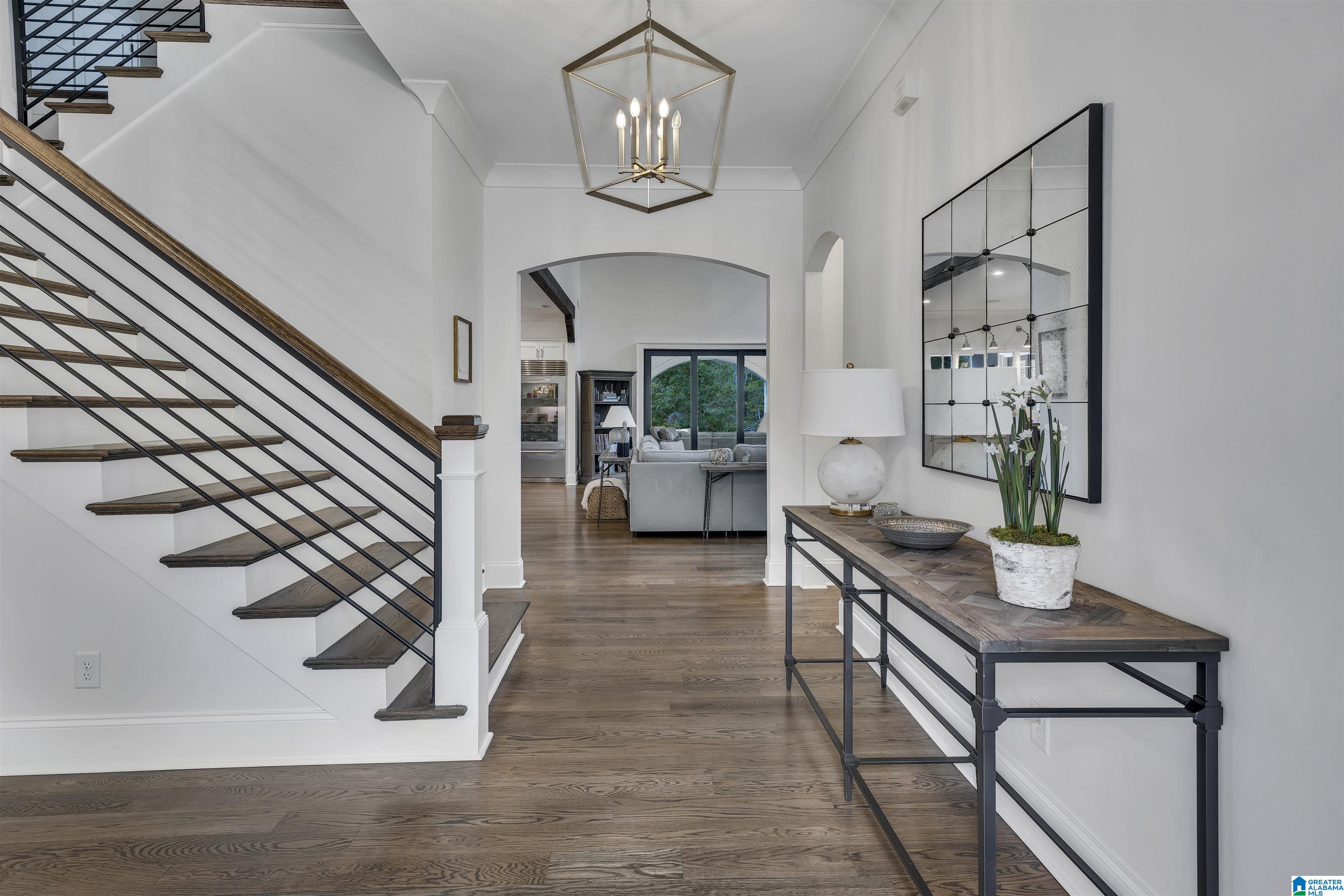 4313 LAKESHORE COVE