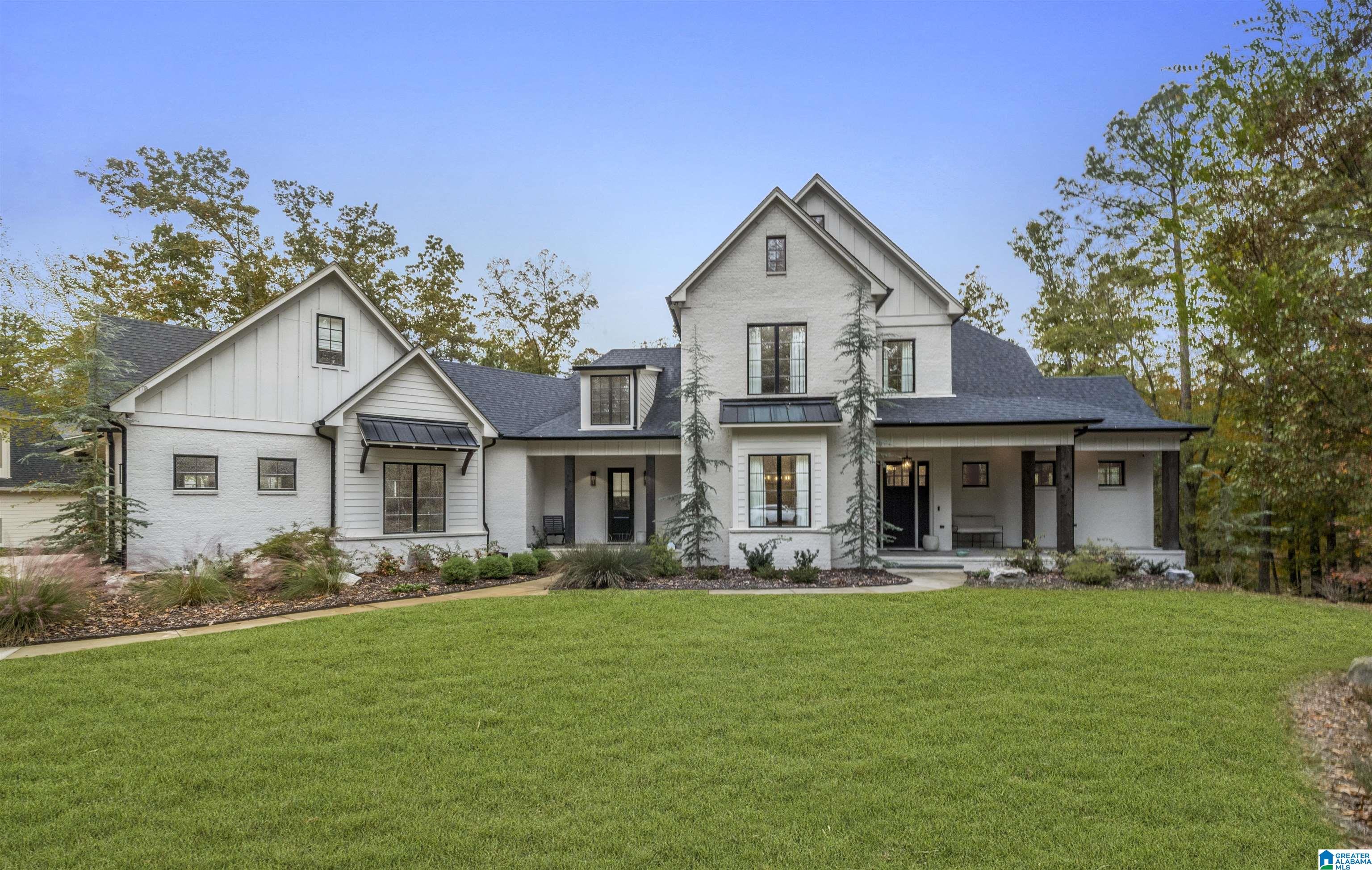 4313 LAKESHORE COVE