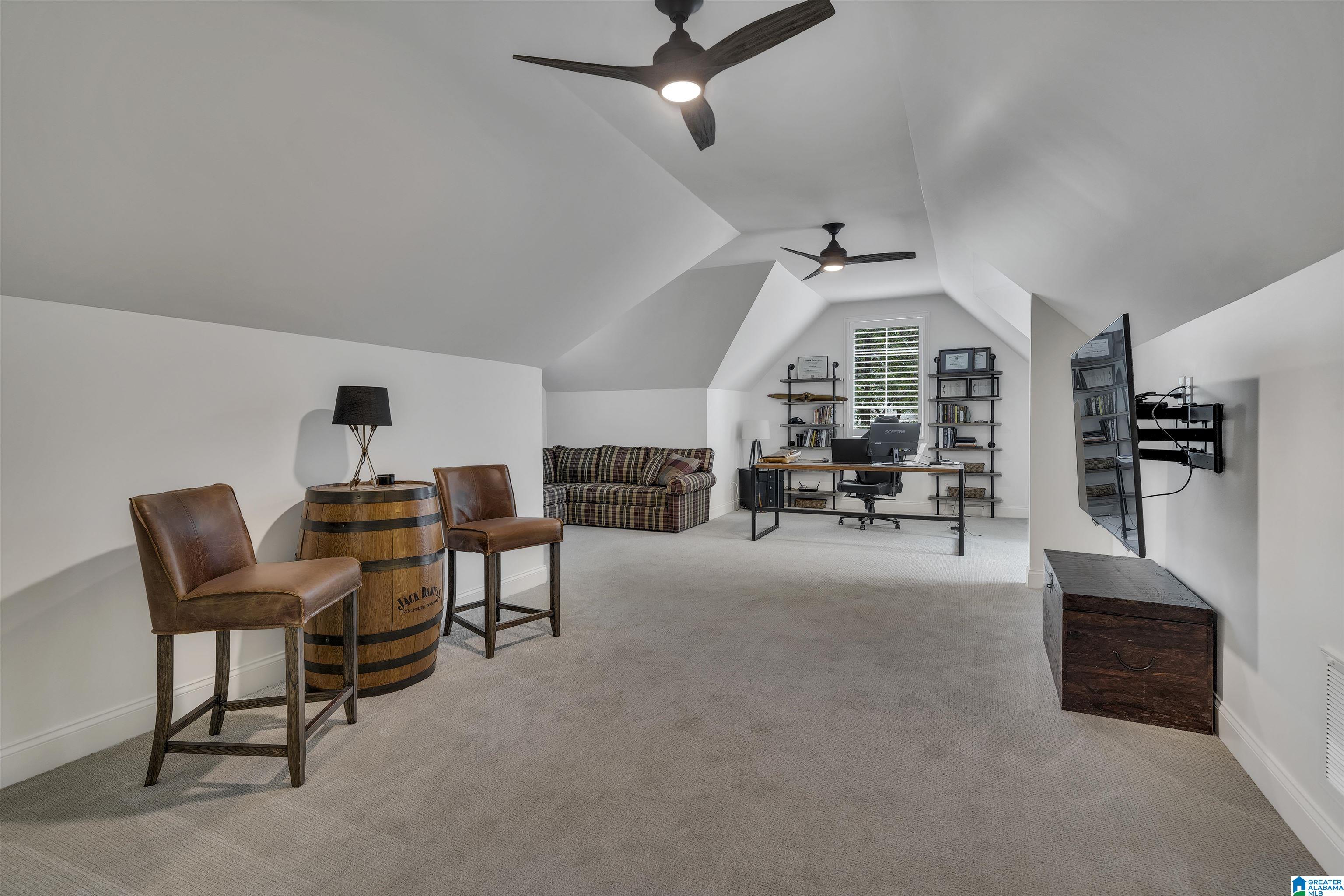 4313 LAKESHORE COVE