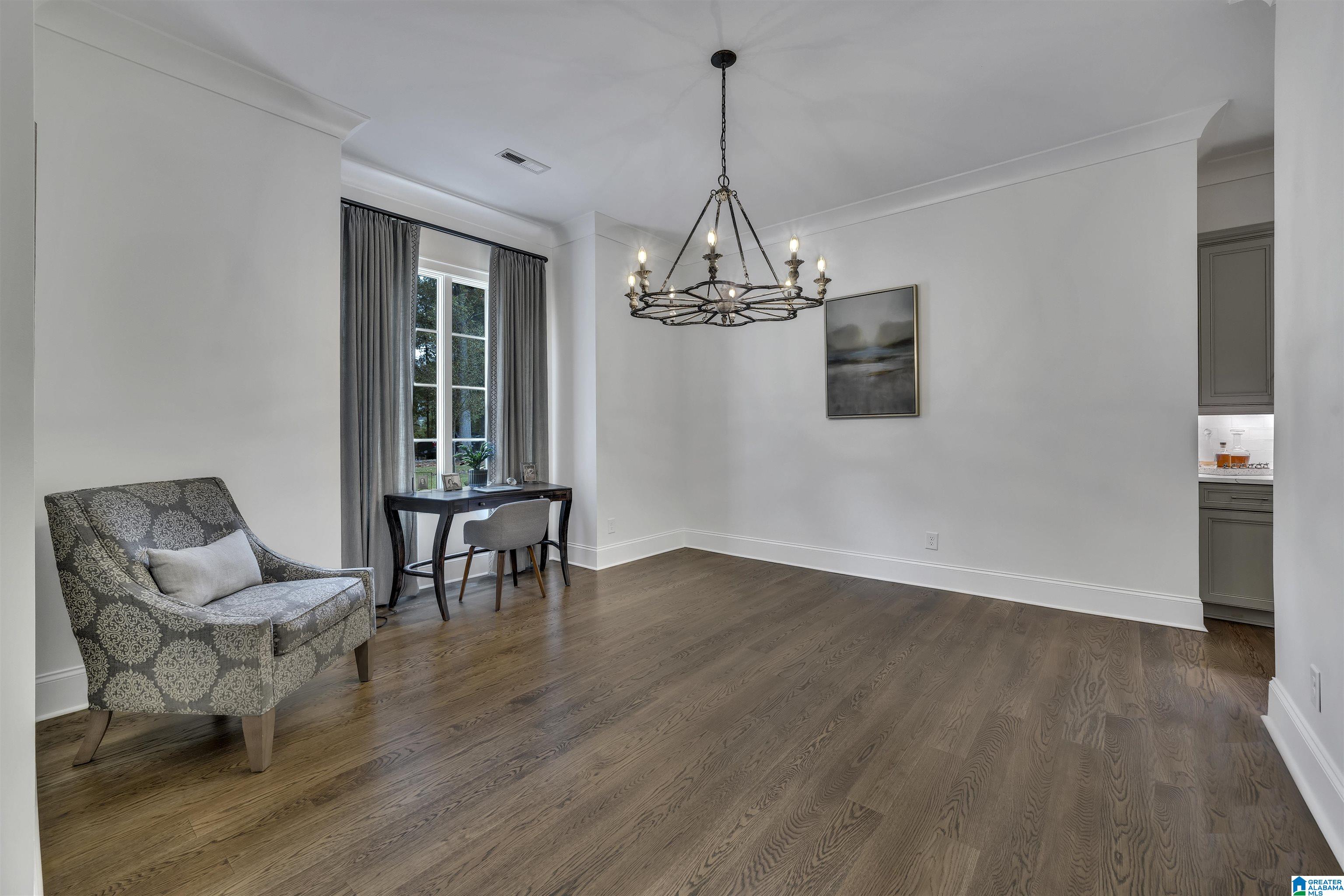 4313 LAKESHORE COVE