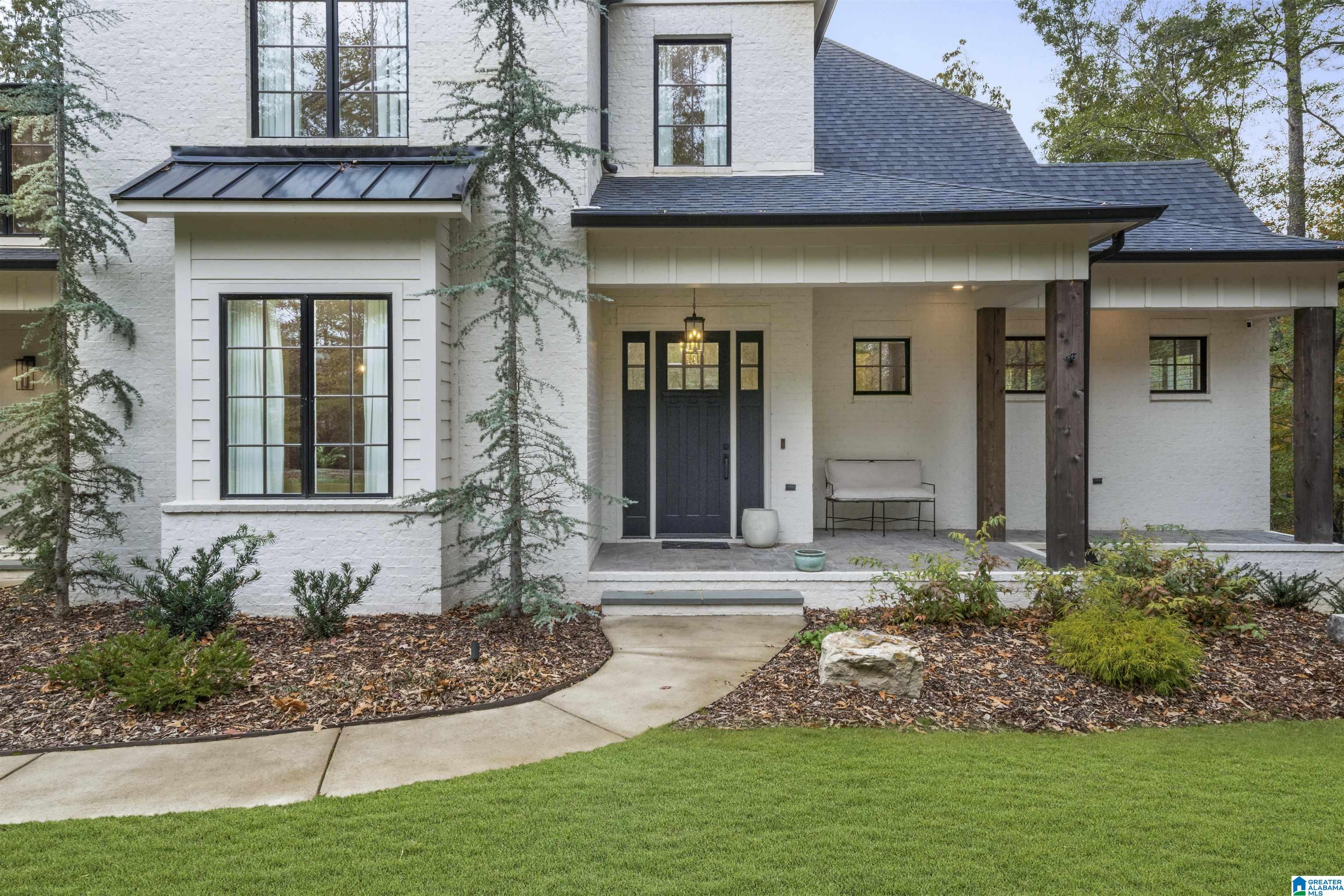 4313 LAKESHORE COVE