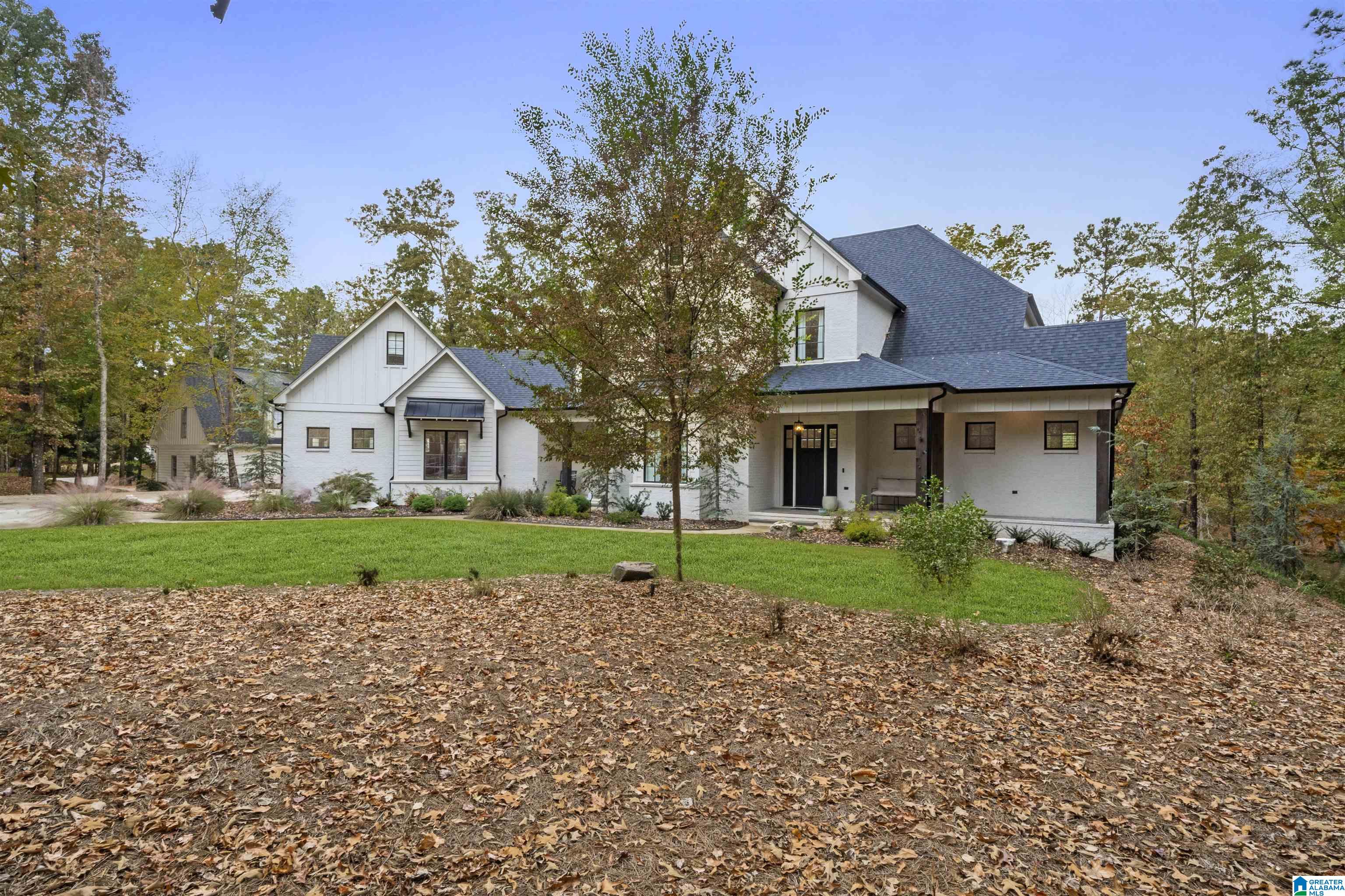 4313 LAKESHORE COVE