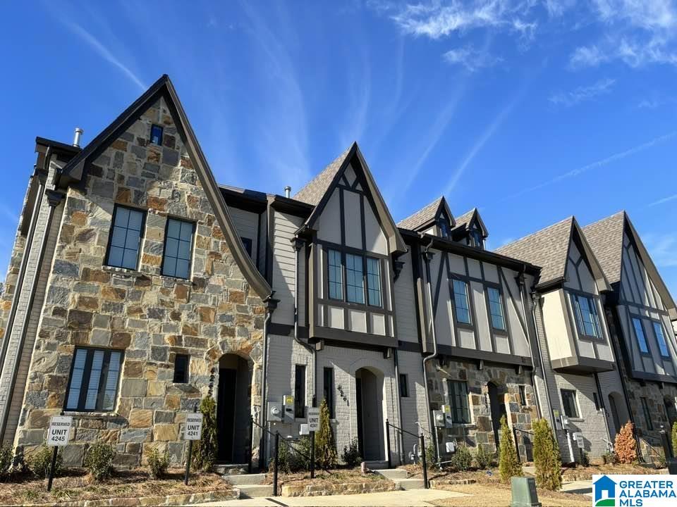 4241 LENNOX DRIVE