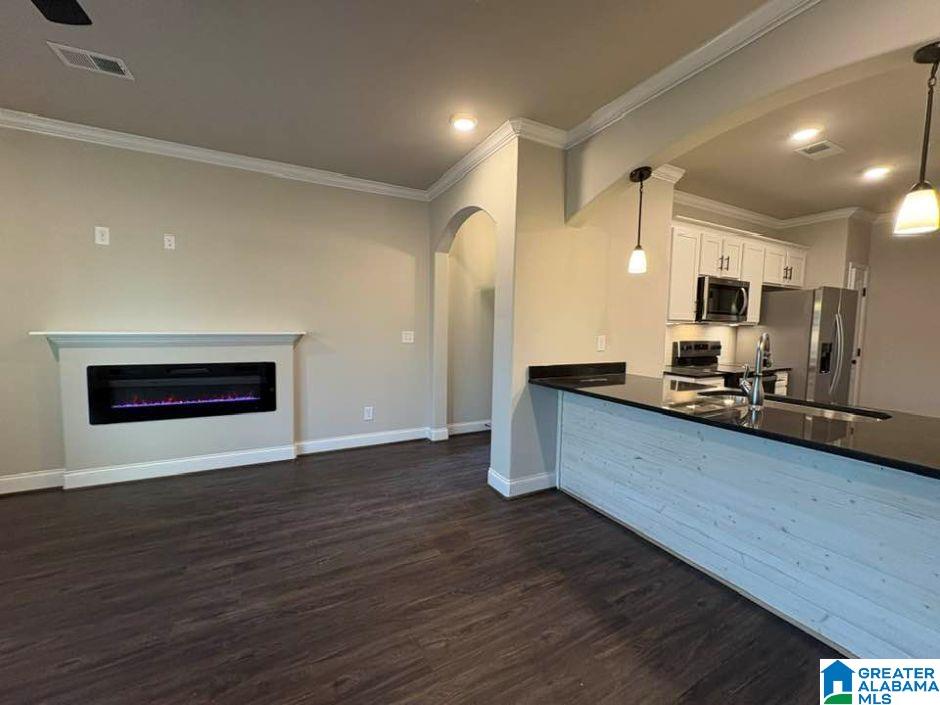 4401 LENNOX PLACE 4401