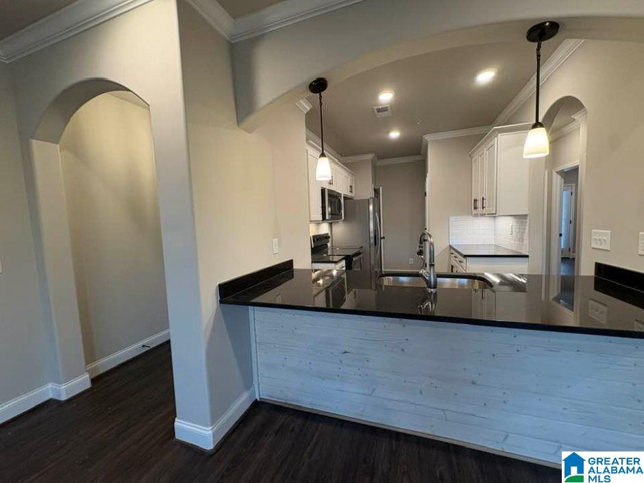 4401 LENNOX PLACE 4401