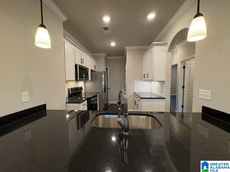 4401 LENNOX PLACE 4401