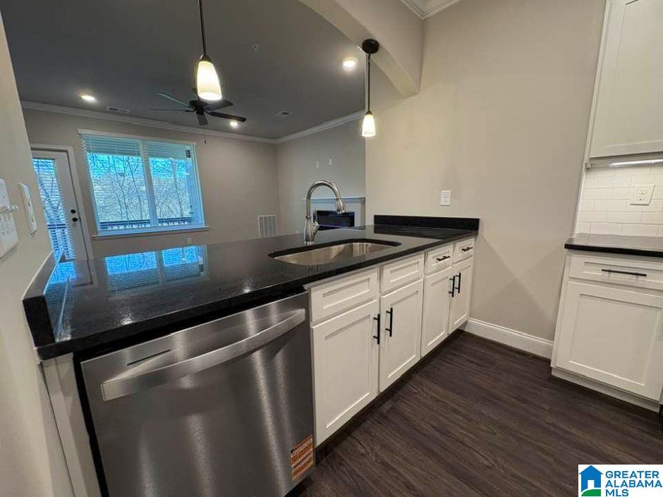 4401 LENNOX PLACE 4401