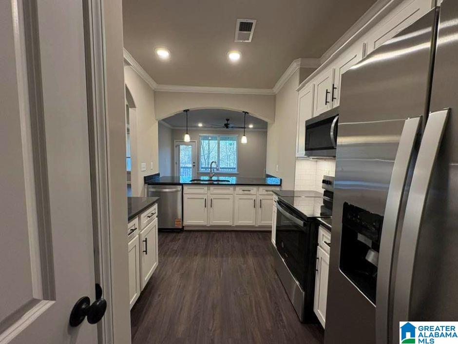 4401 LENNOX PLACE 4401