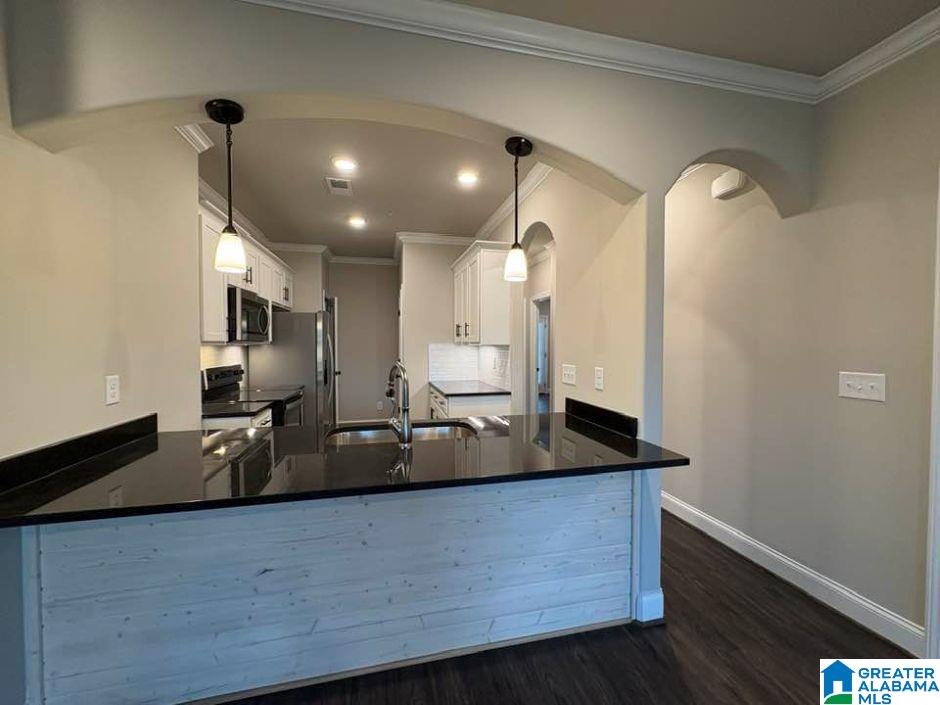 4401 LENNOX PLACE 4401