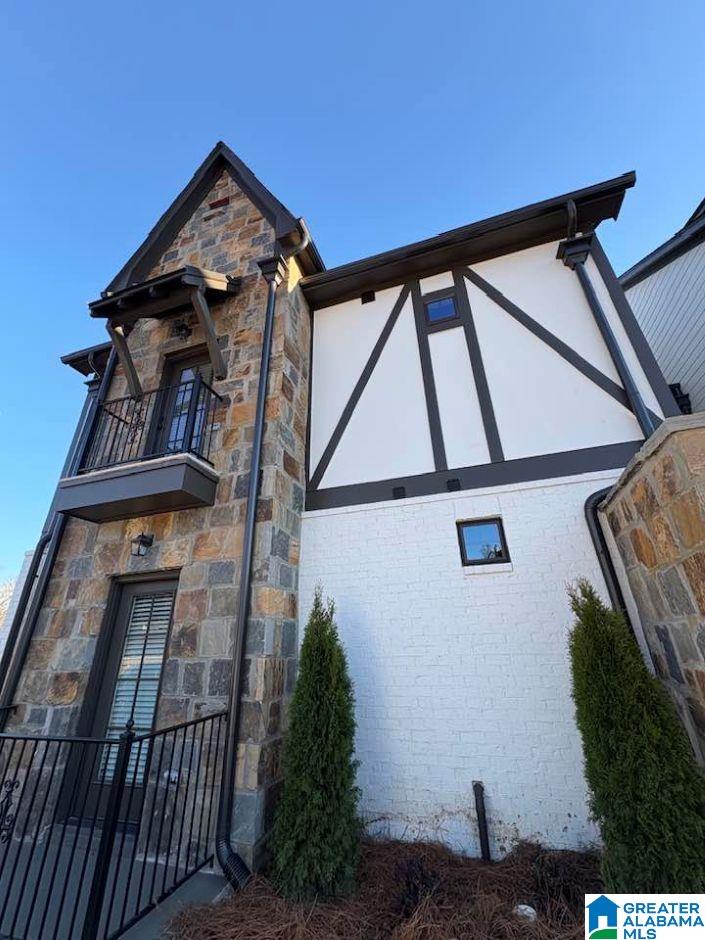 4401 LENNOX PLACE 4401