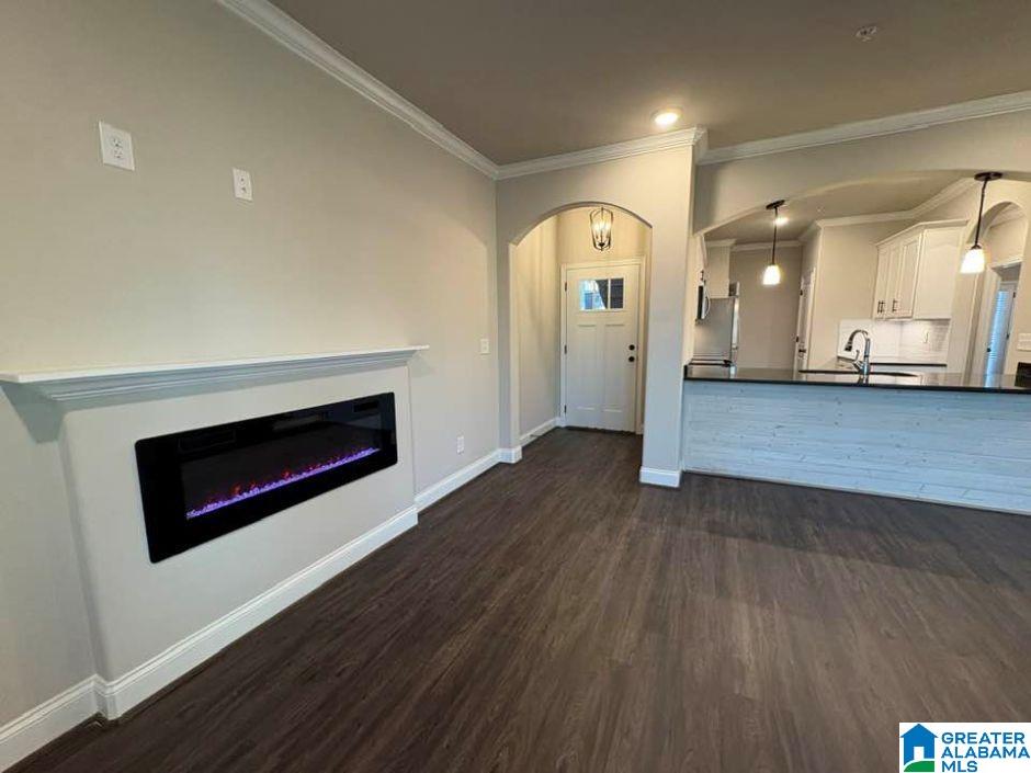 4401 LENNOX PLACE 4401