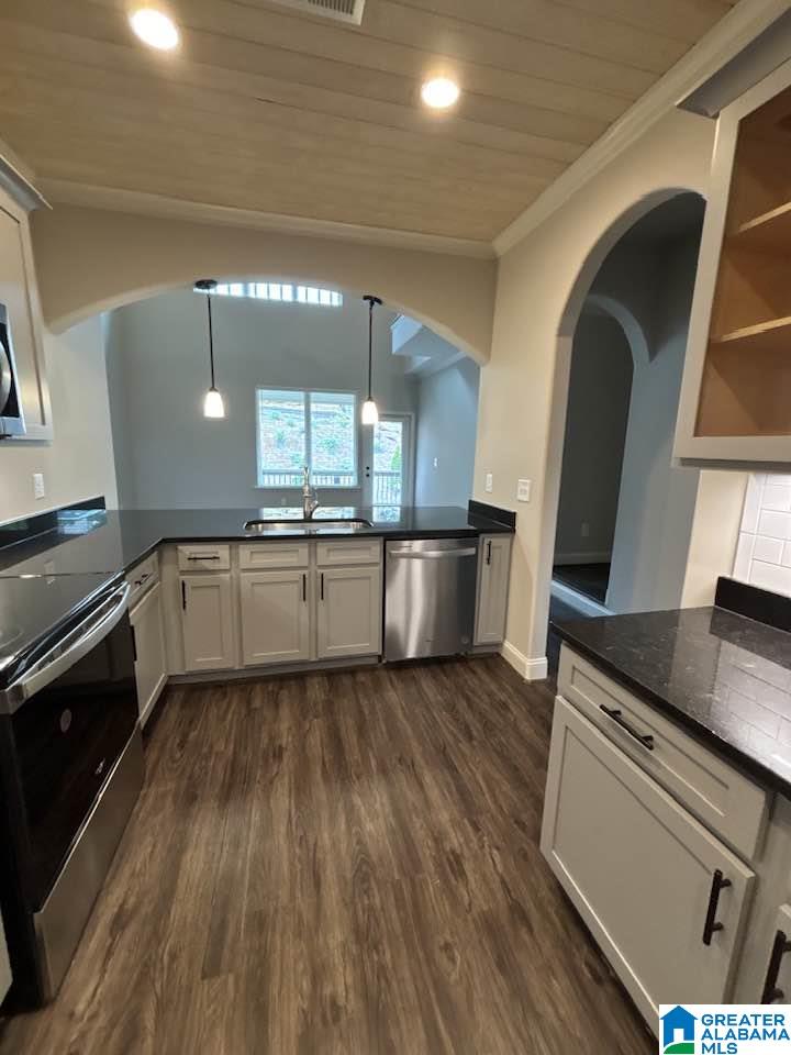 4303 LENNOX COURT 4303