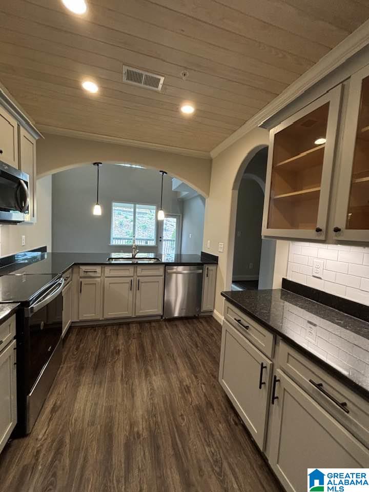 4303 LENNOX COURT 4303