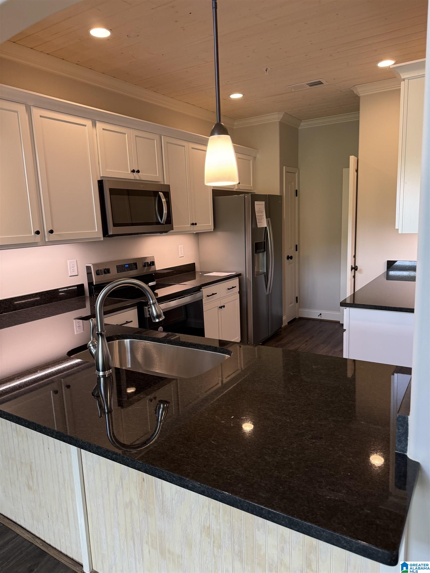 4415 LENNOX PLACE 4415