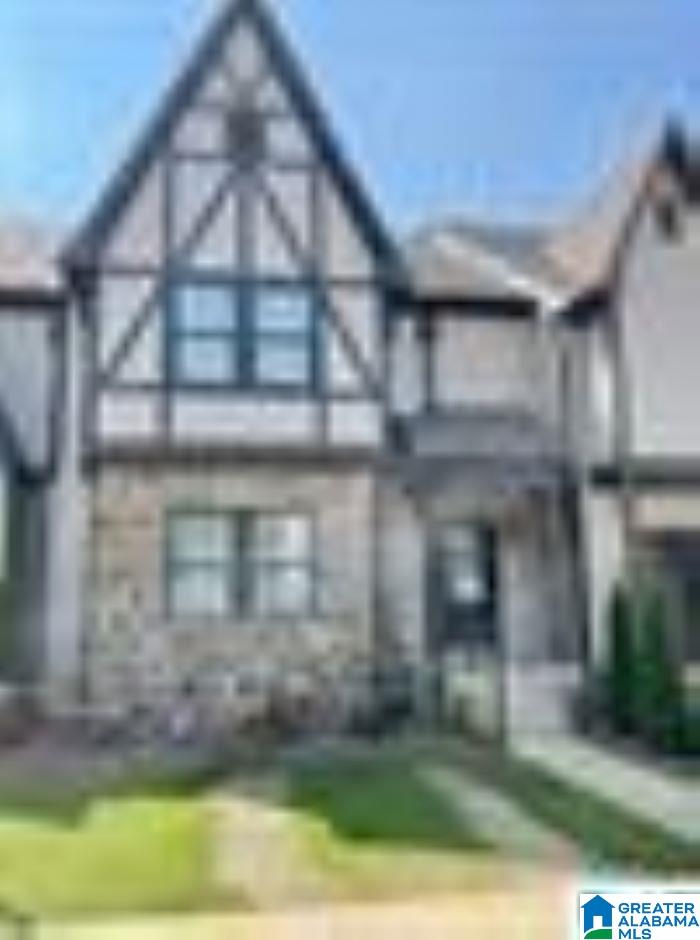 4234 LENNOX DRIVE