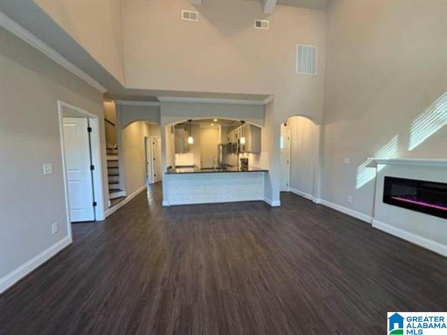 4413 LENNOX PLACE 4413