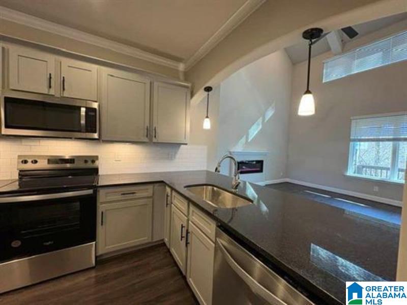 4413 LENNOX PLACE 4413