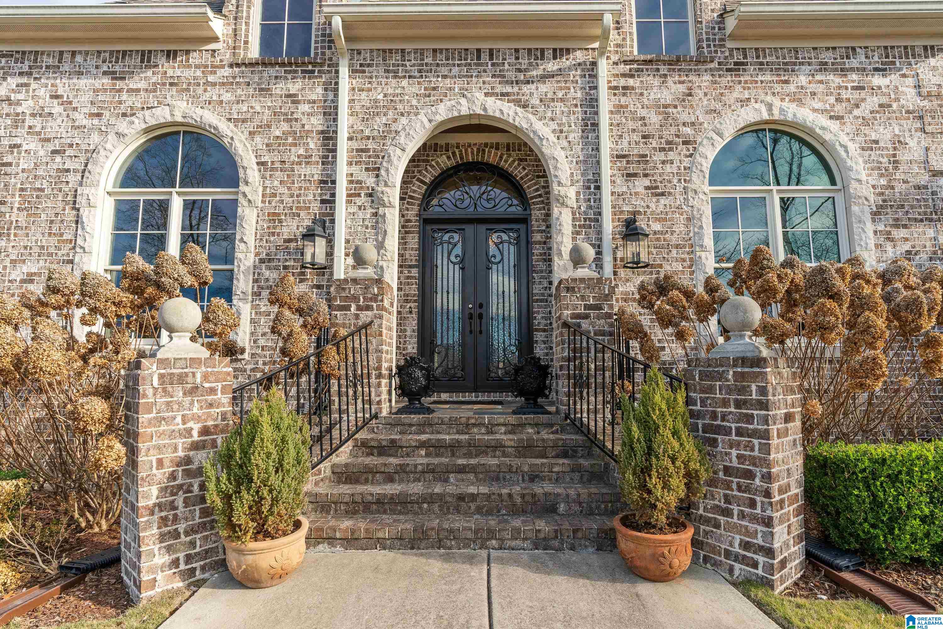 280 HIGHLAND VIEW DRIVE