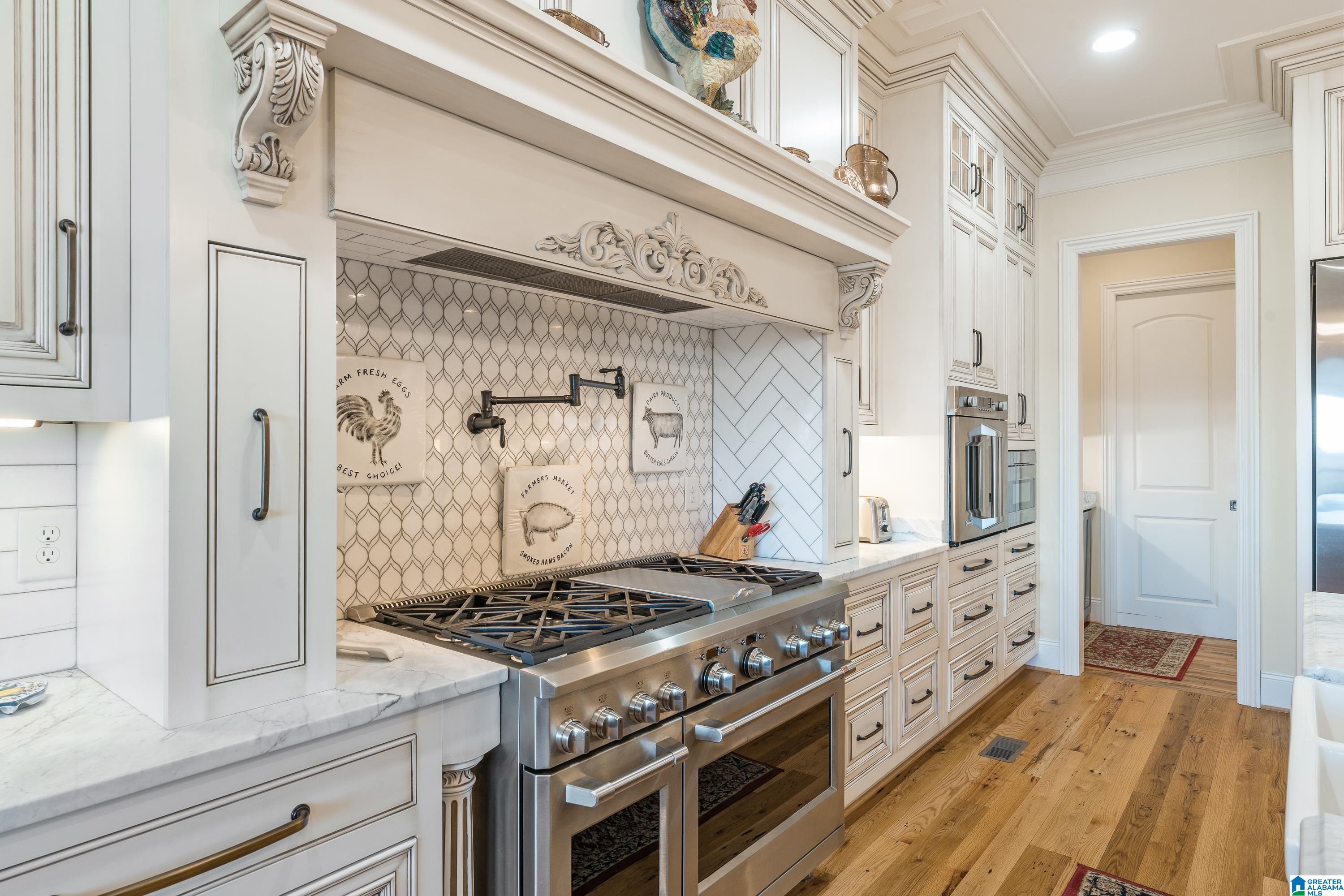 280 HIGHLAND VIEW DRIVE