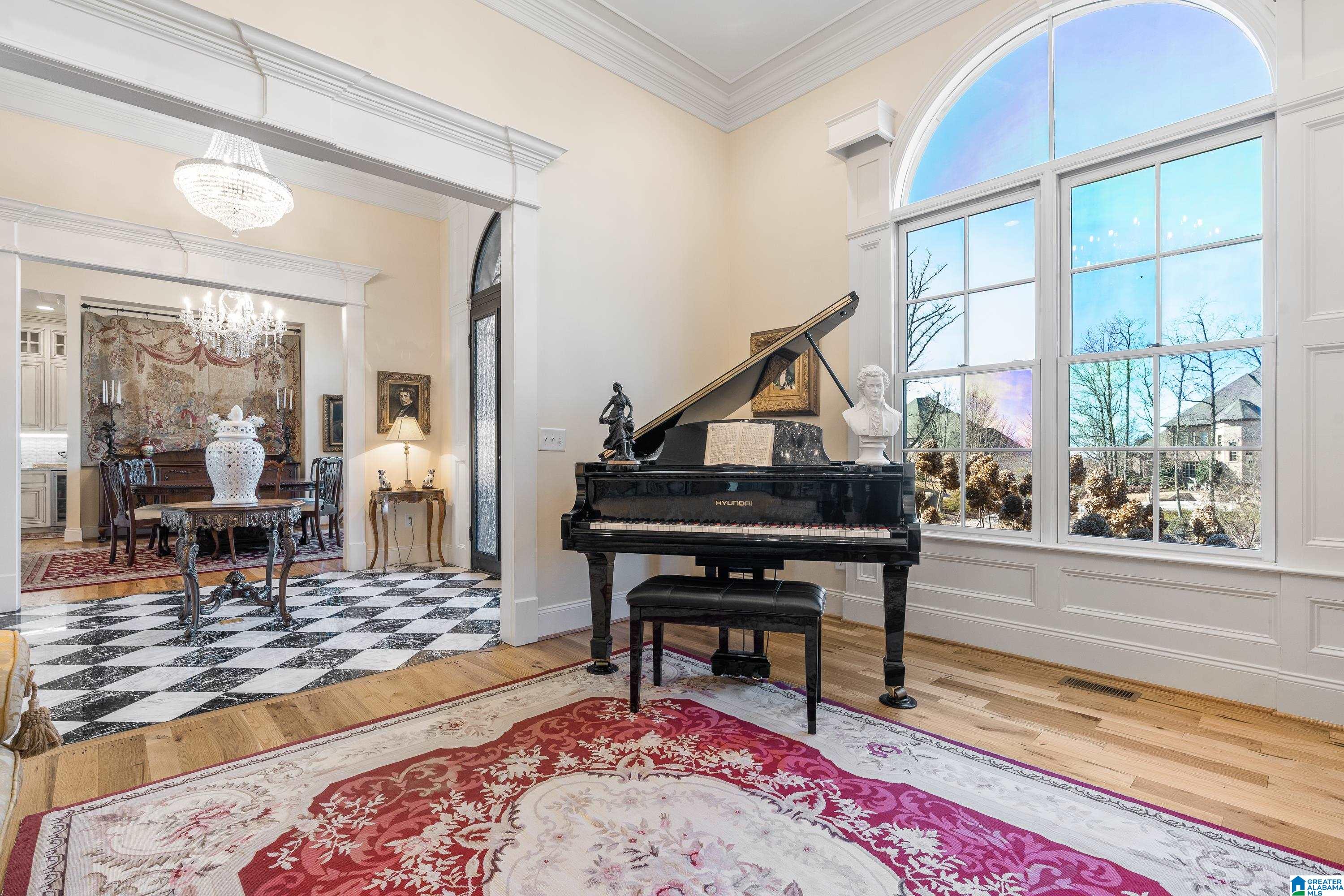 280 HIGHLAND VIEW DRIVE