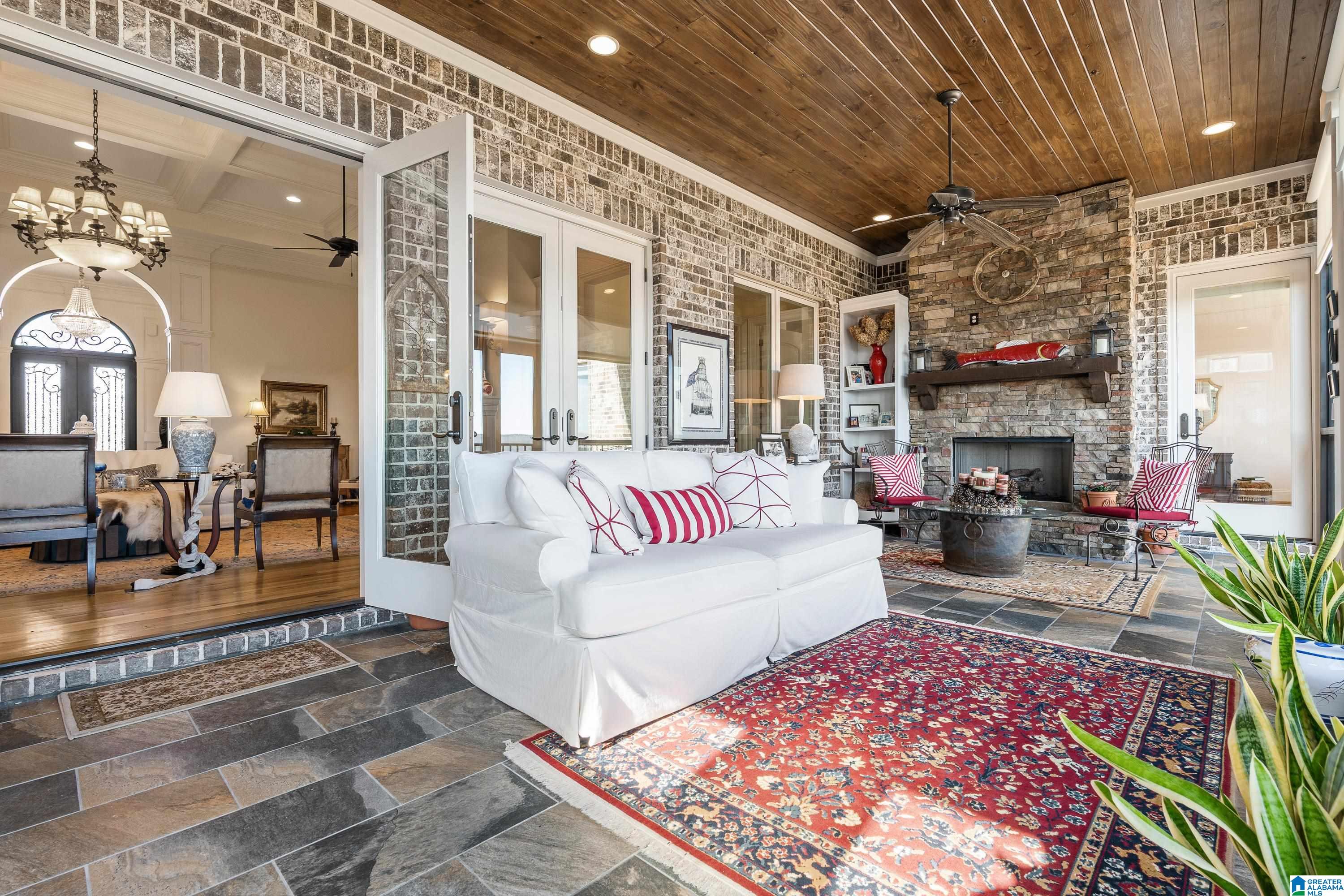 280 HIGHLAND VIEW DRIVE