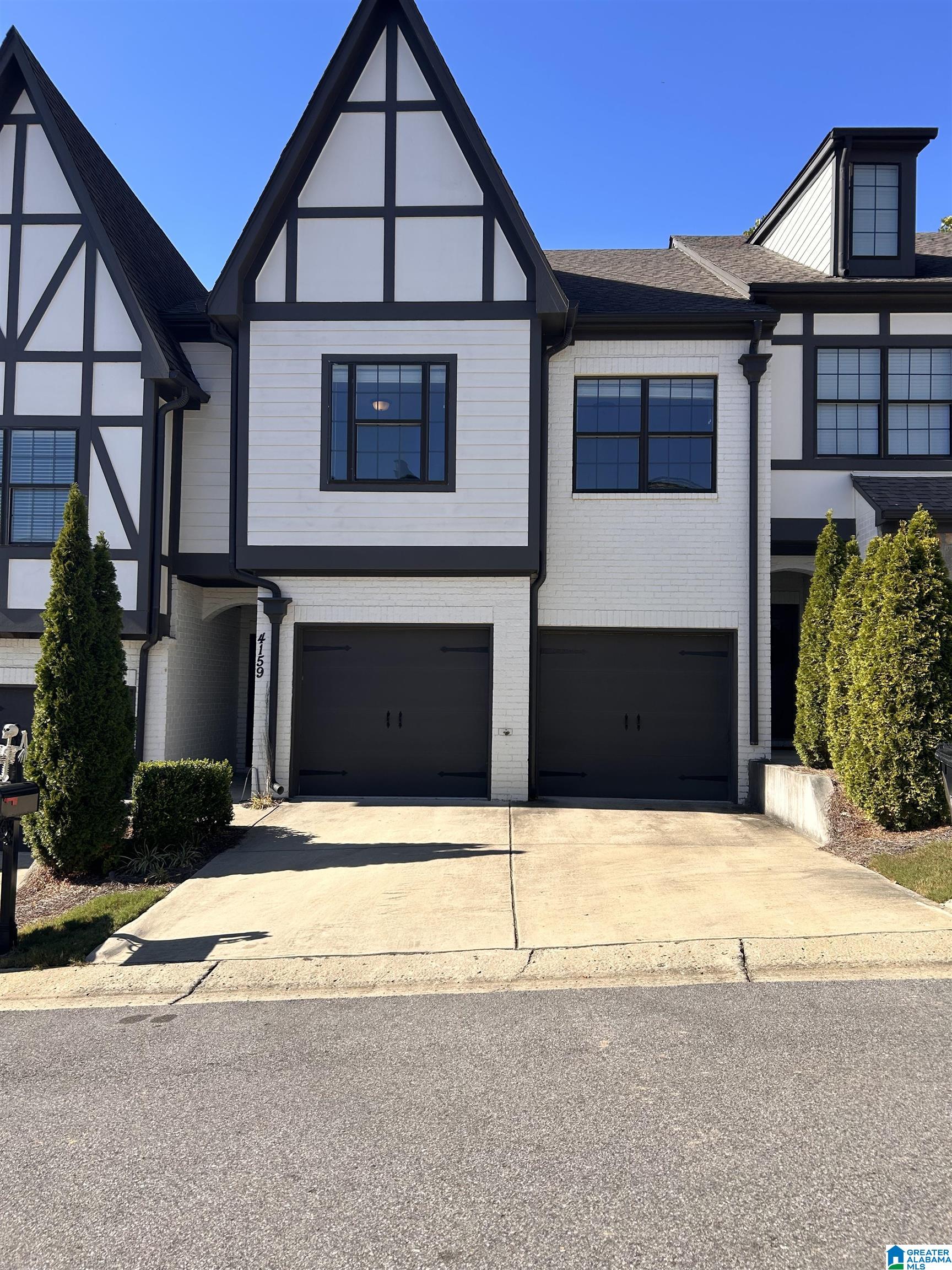 4016 LENNOX ROAD
