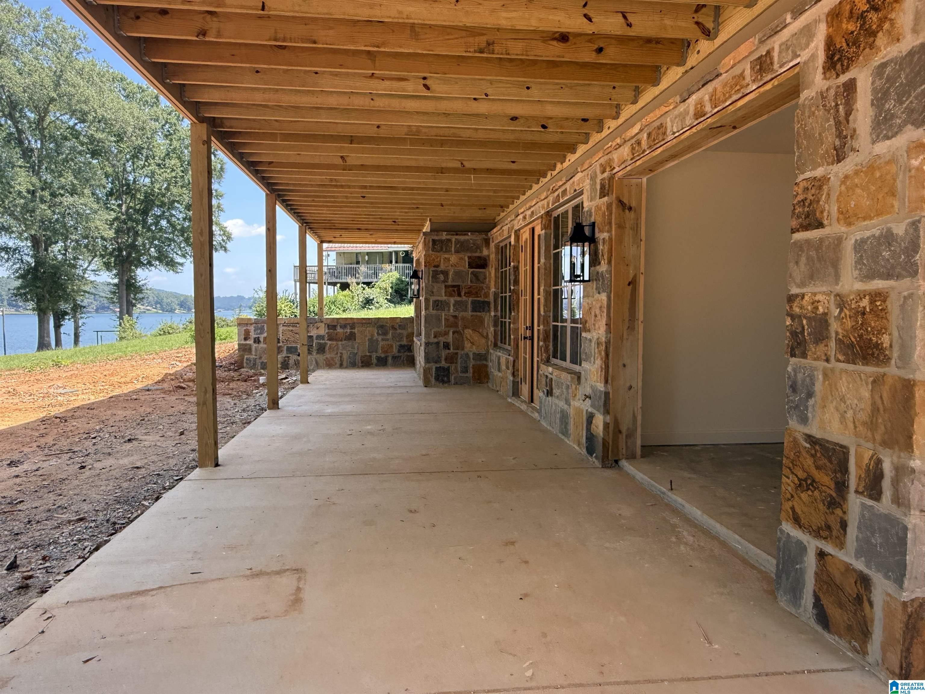 107 RIVERCREST LANE