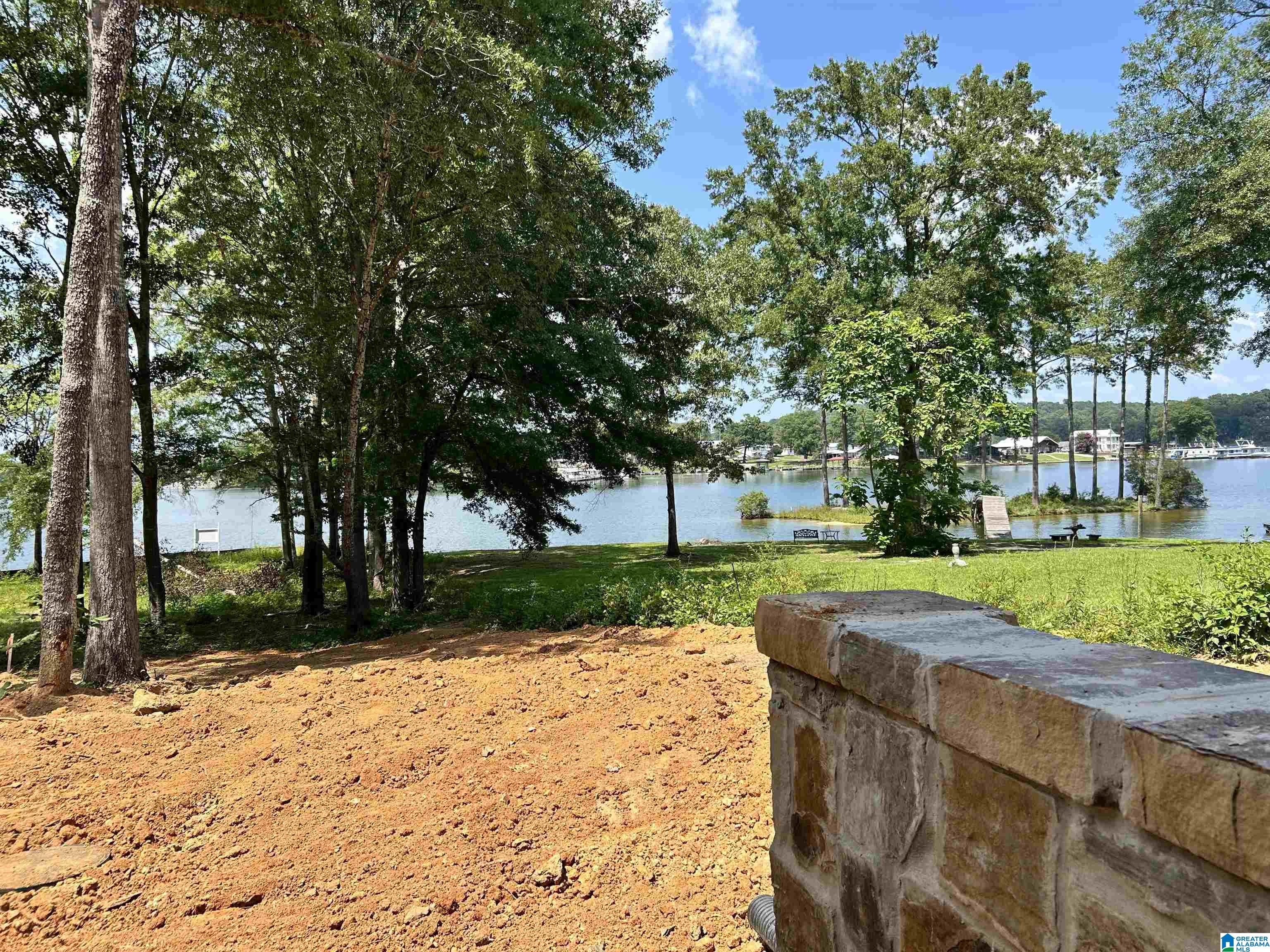 107 RIVERCREST LANE