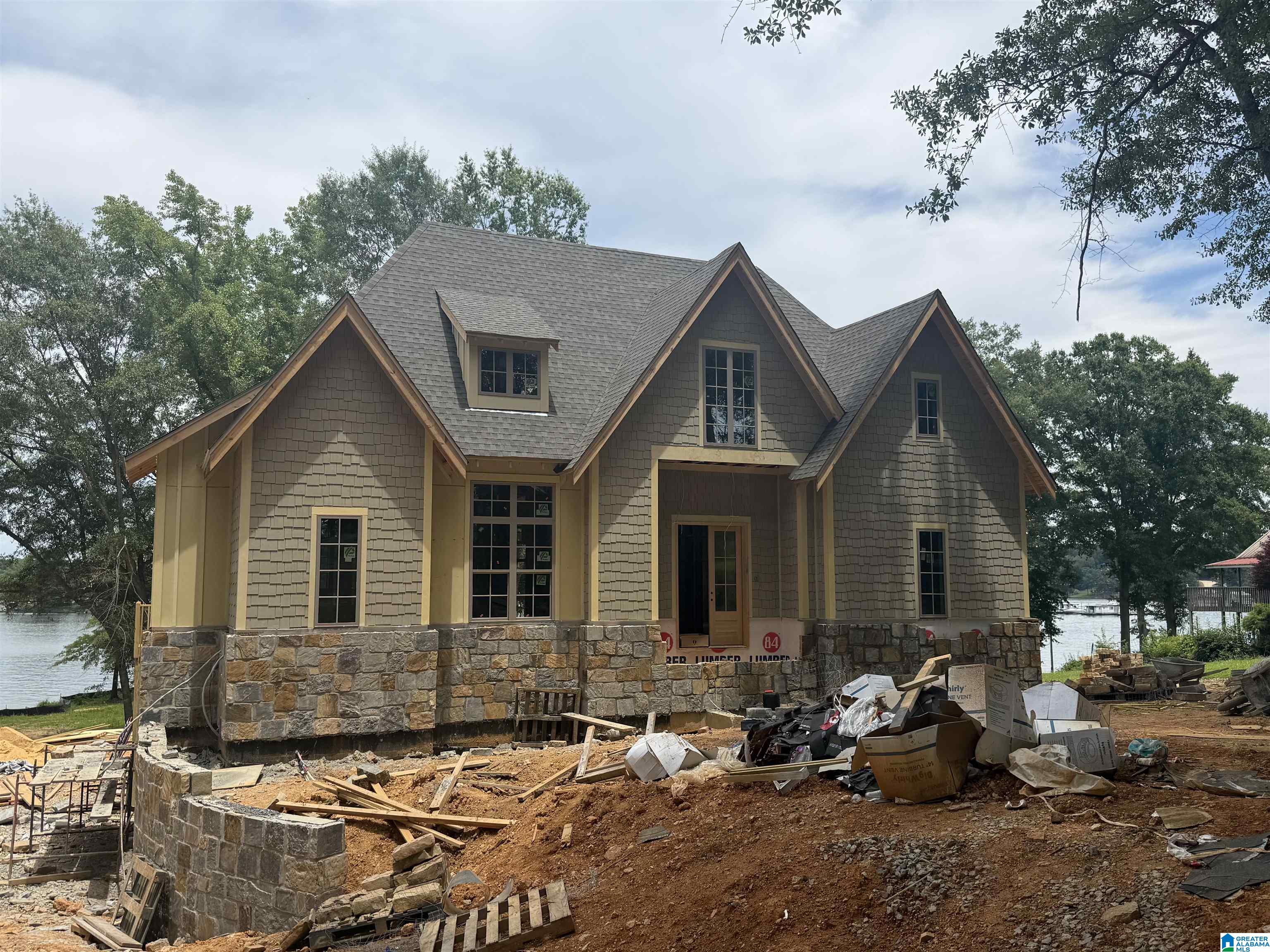 107 RIVERCREST LANE