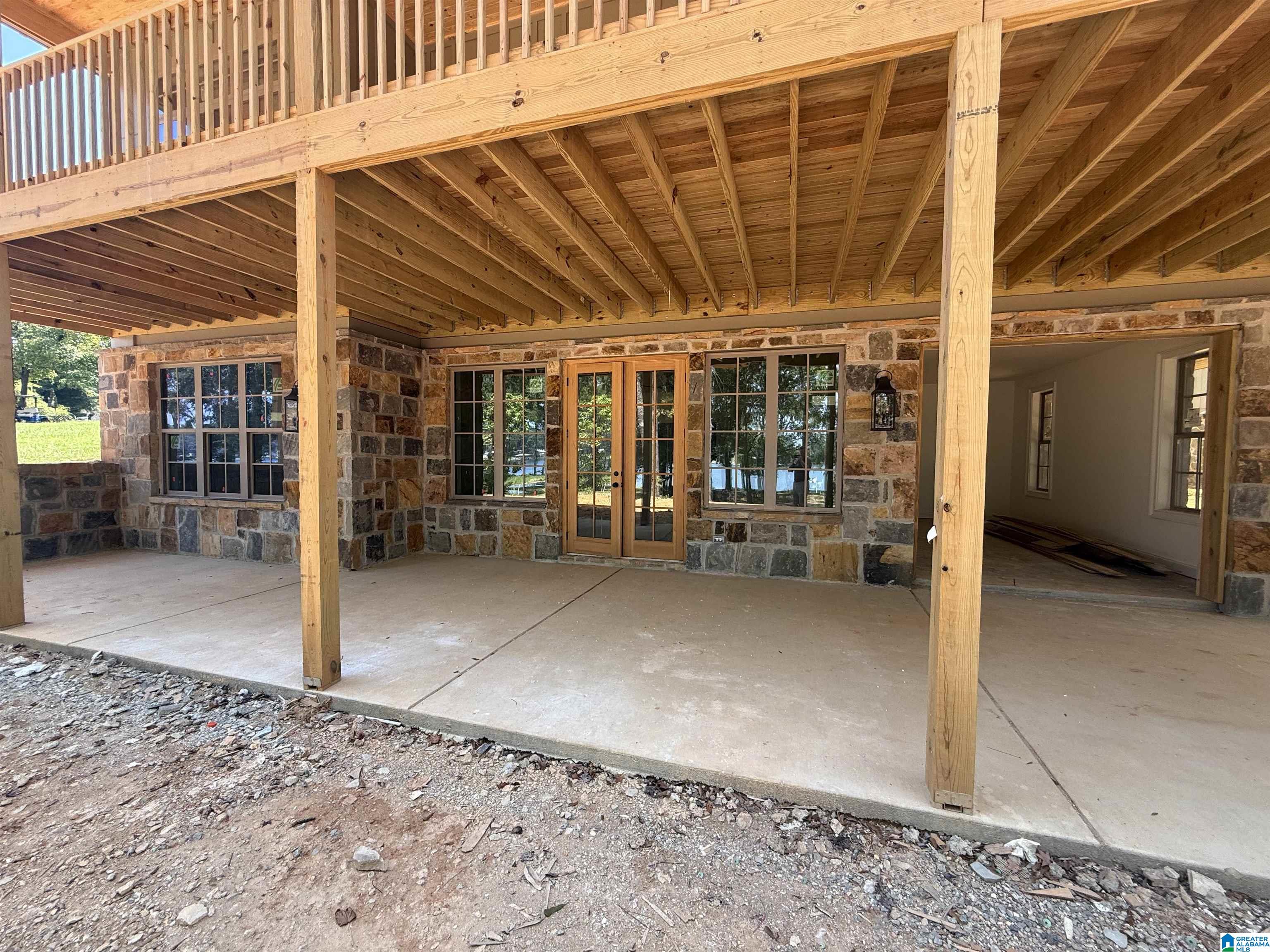 107 RIVERCREST LANE