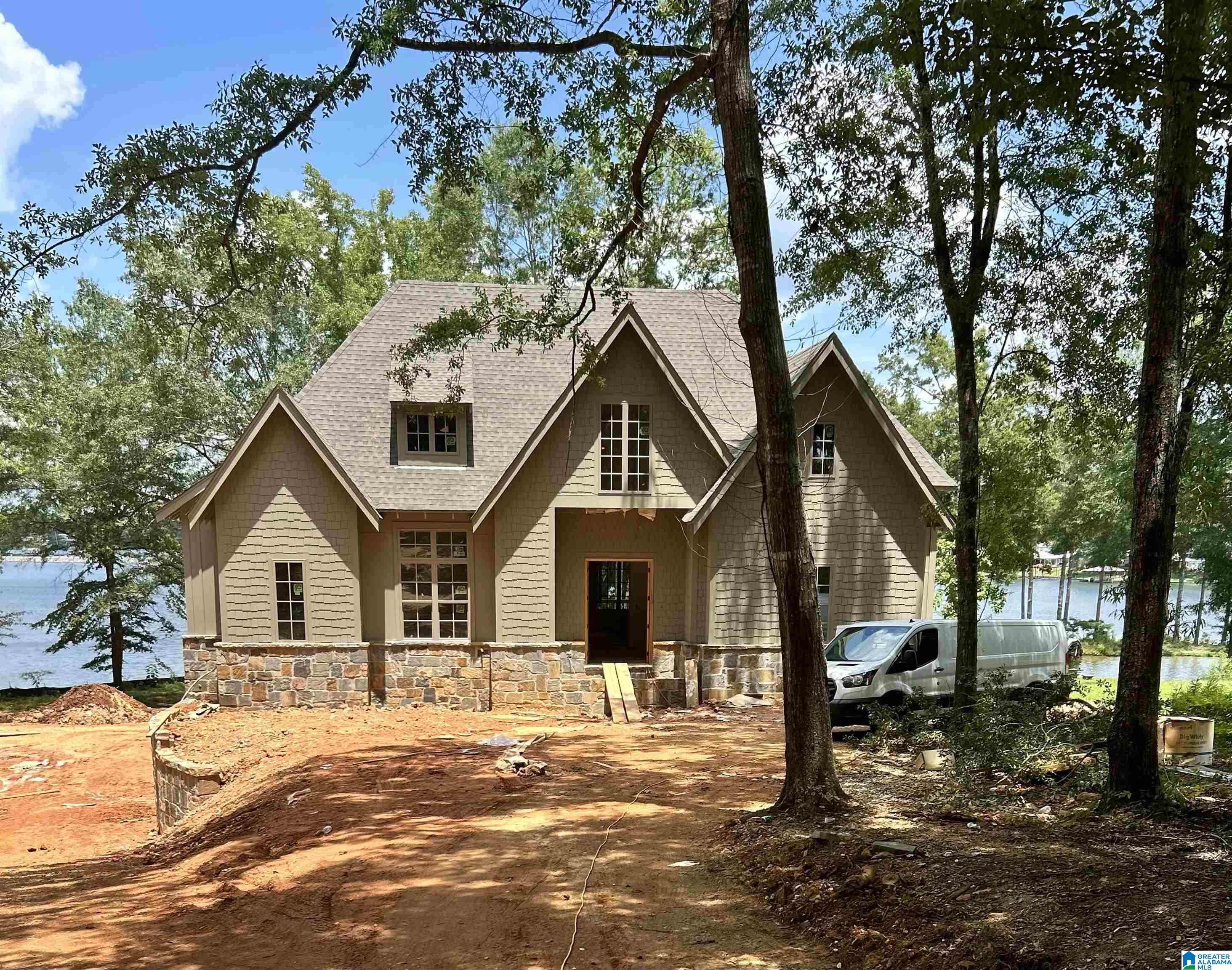 107 RIVERCREST LANE